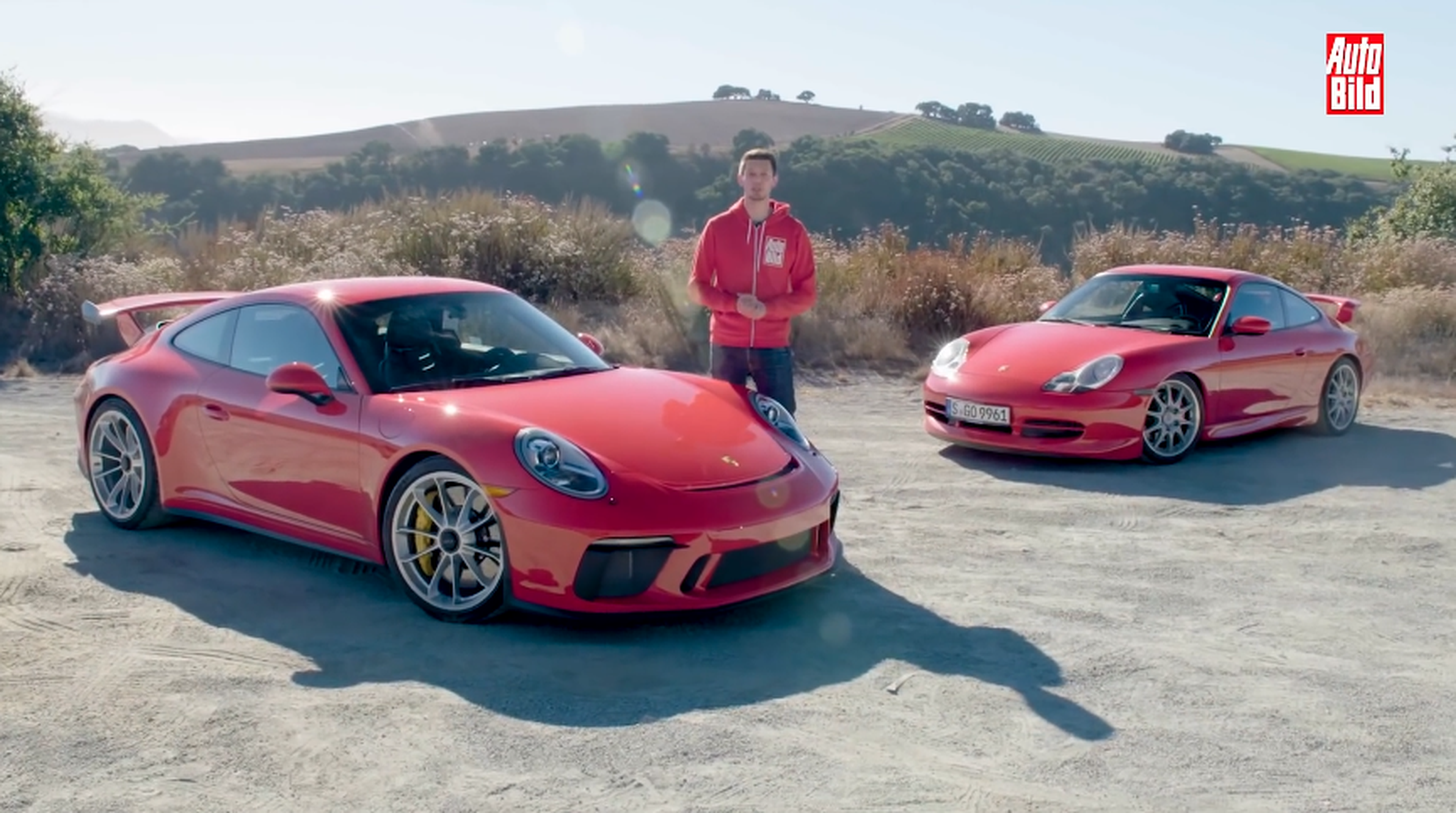 VÍDEO: Porsche 911 GT3, comparamos el primero y el último, ¡un sueño hecho realidad!