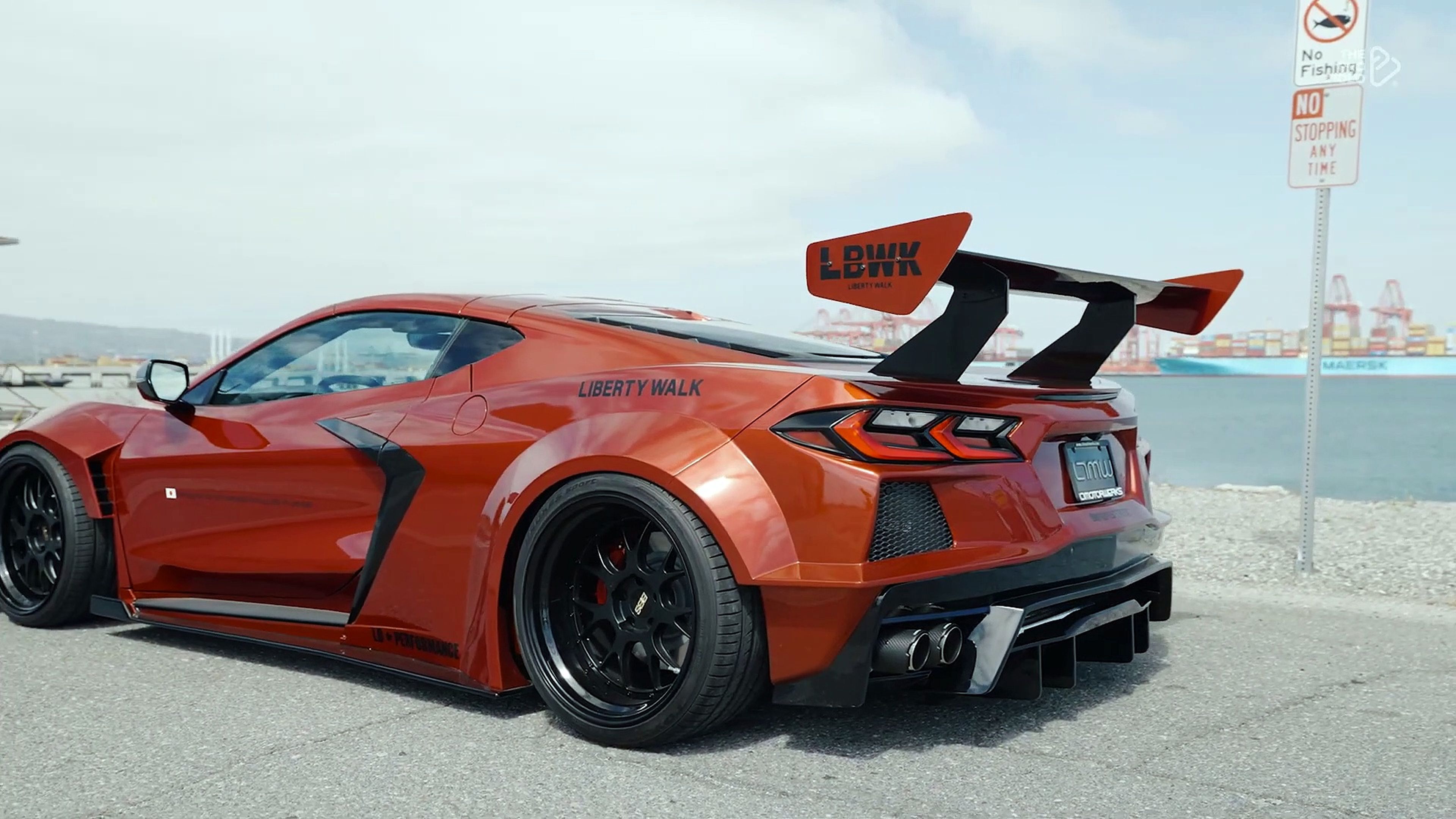 VÍDEO: Puntúa este Corvette C8, ¿demasiado tuning o le queda bien? ¿Qué opinas?