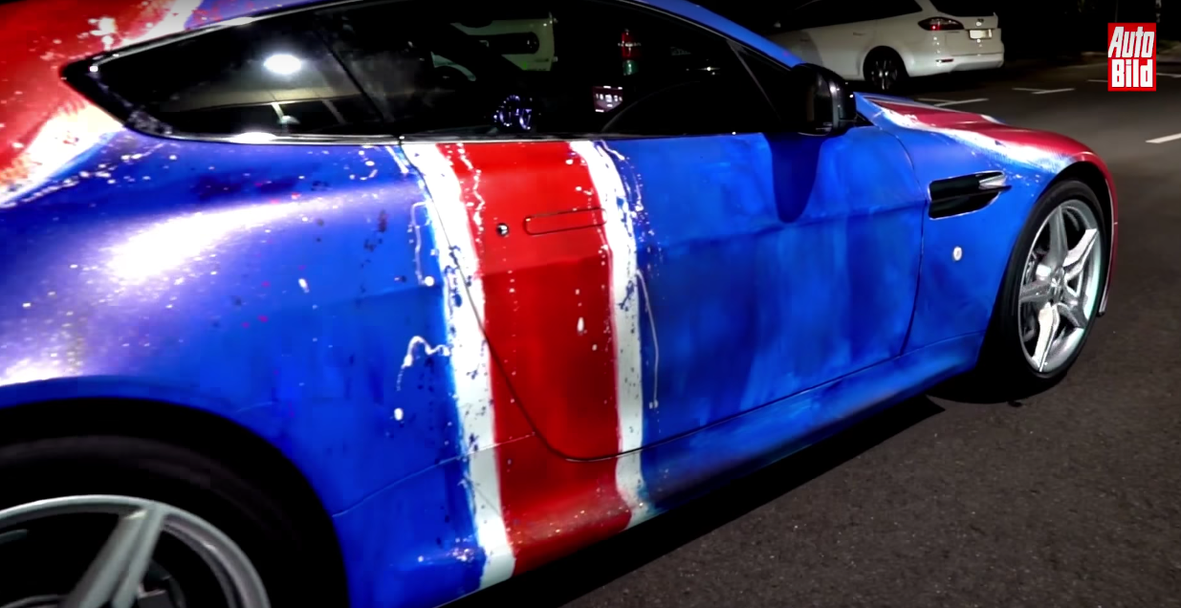 VÍDEO: René Turrek le mete mano a un Aston Martin Vantage
