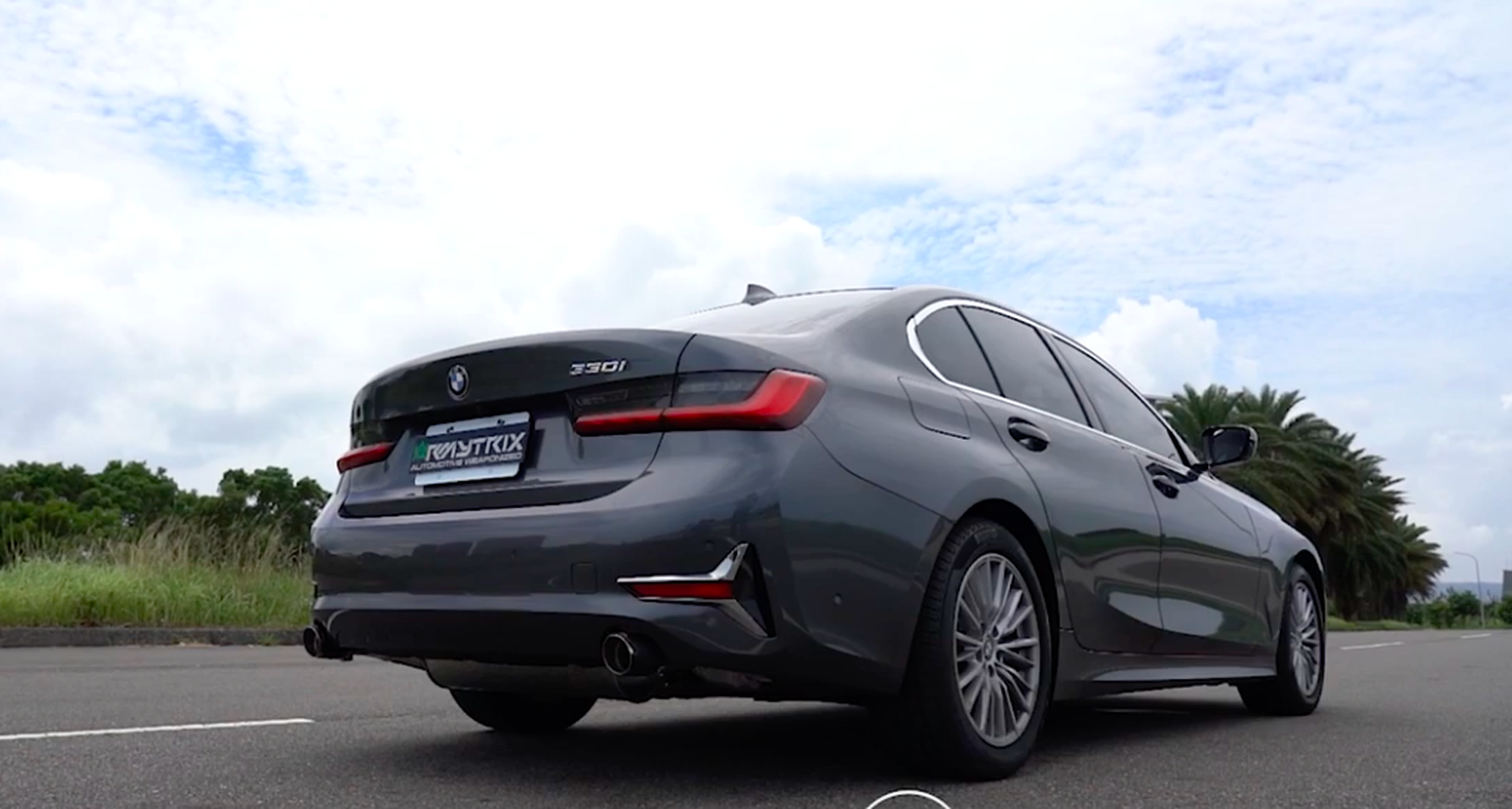 VÍDEO: ¡Sube el volumen! Mira cómo ruge este BMW Serie 3 2019 con escapes modificados