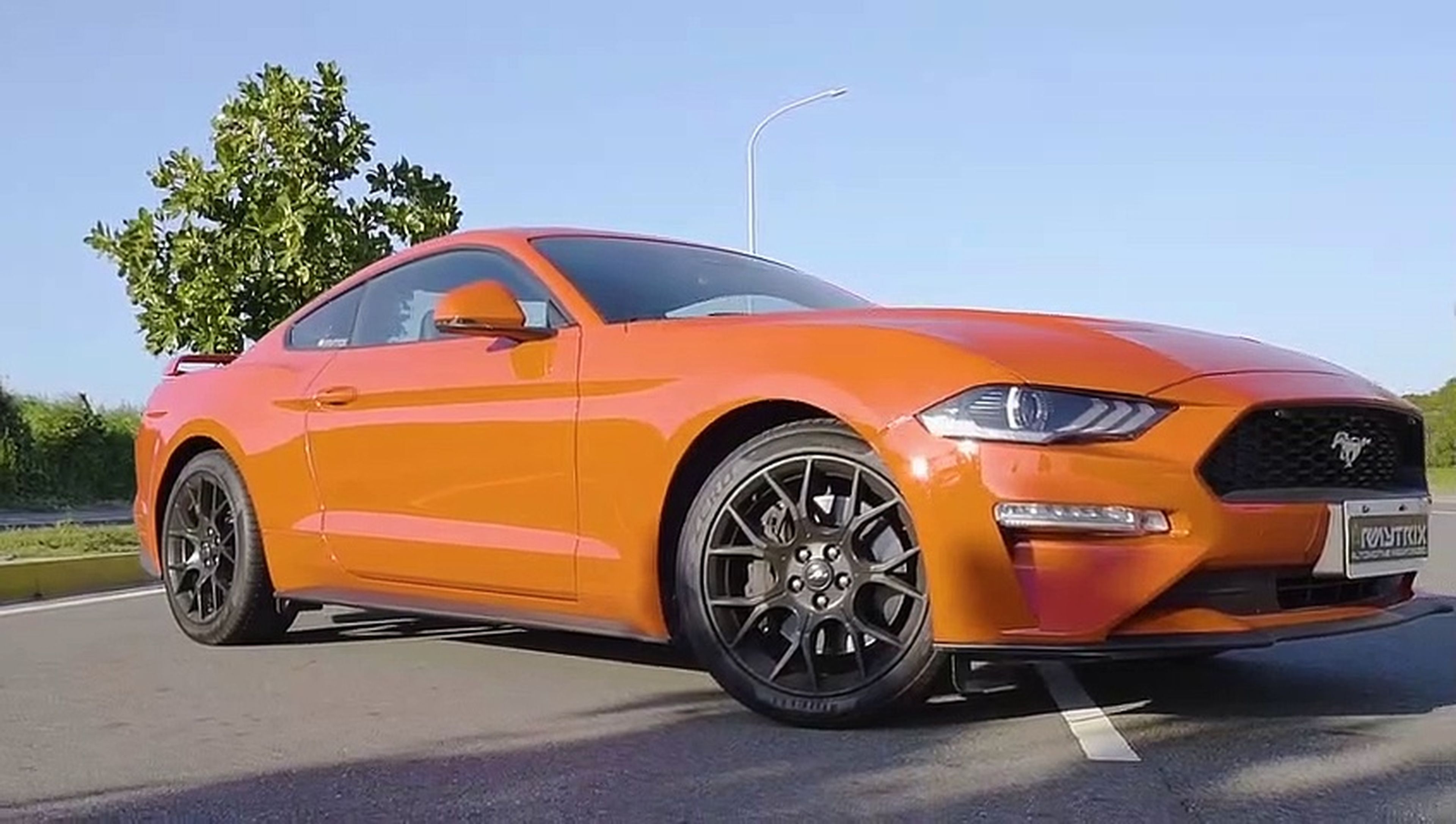 VÍDEO: Así suena este Ford Mustang EcoBoost con salidas de escape modificadas