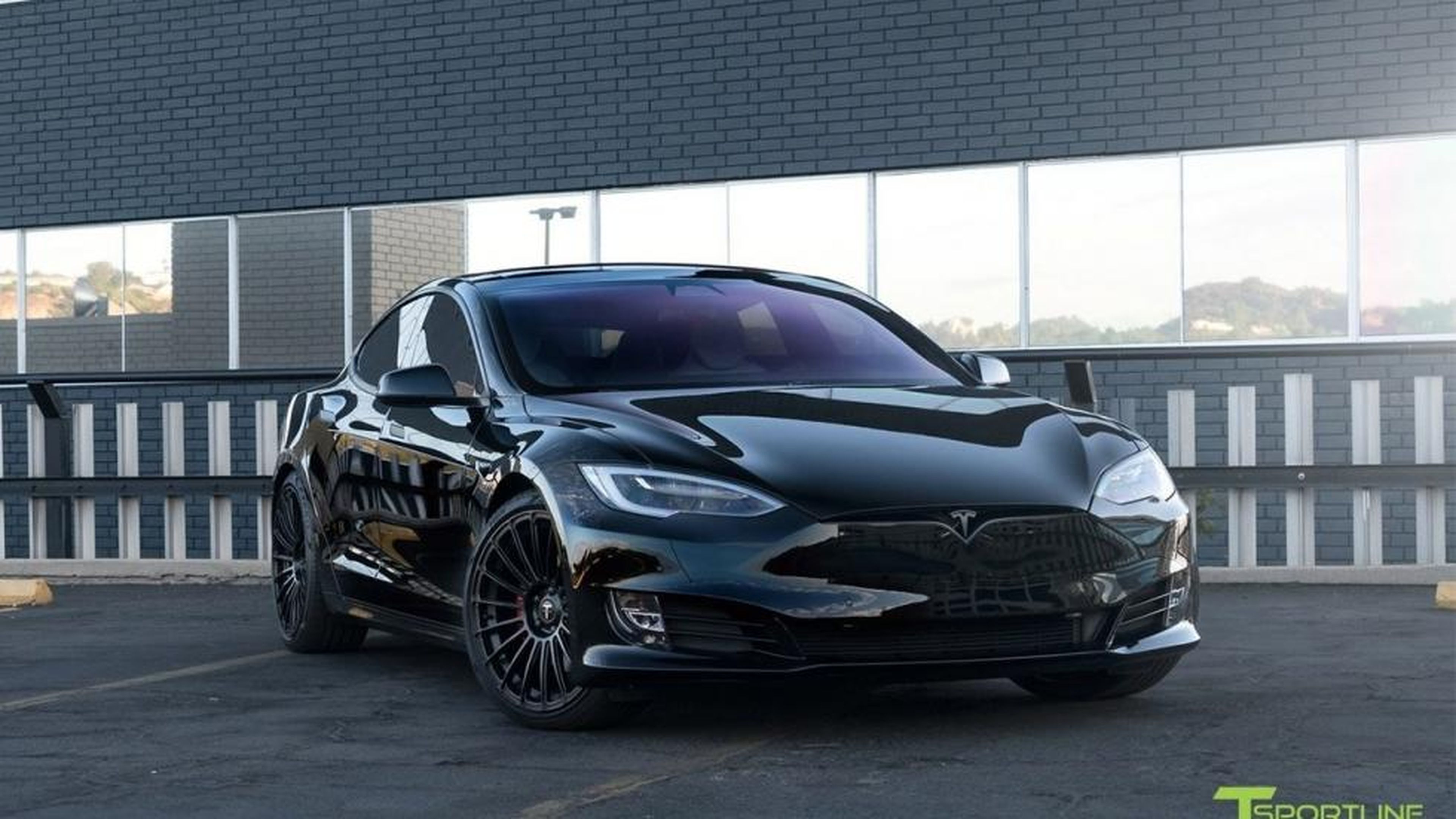 VÍDEO: Tesla Model S P100D de T Sportline, deportivo y refinado