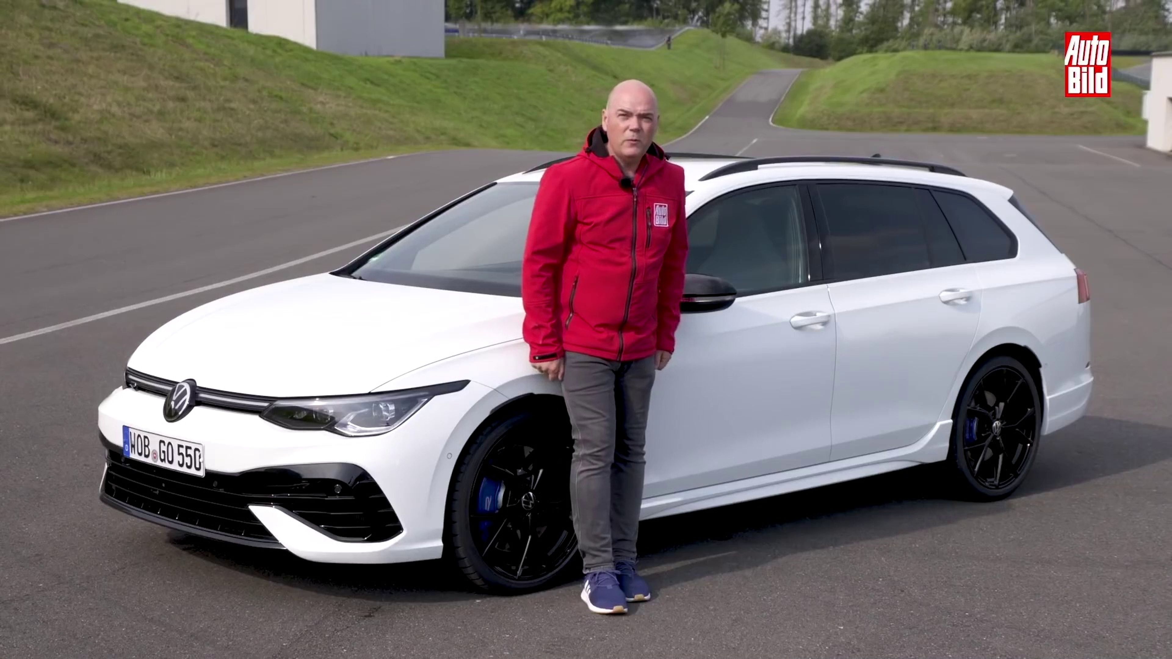 VÍDEO: Volkswagen Golf 8 R Variant, un familiar que ¡drifta!