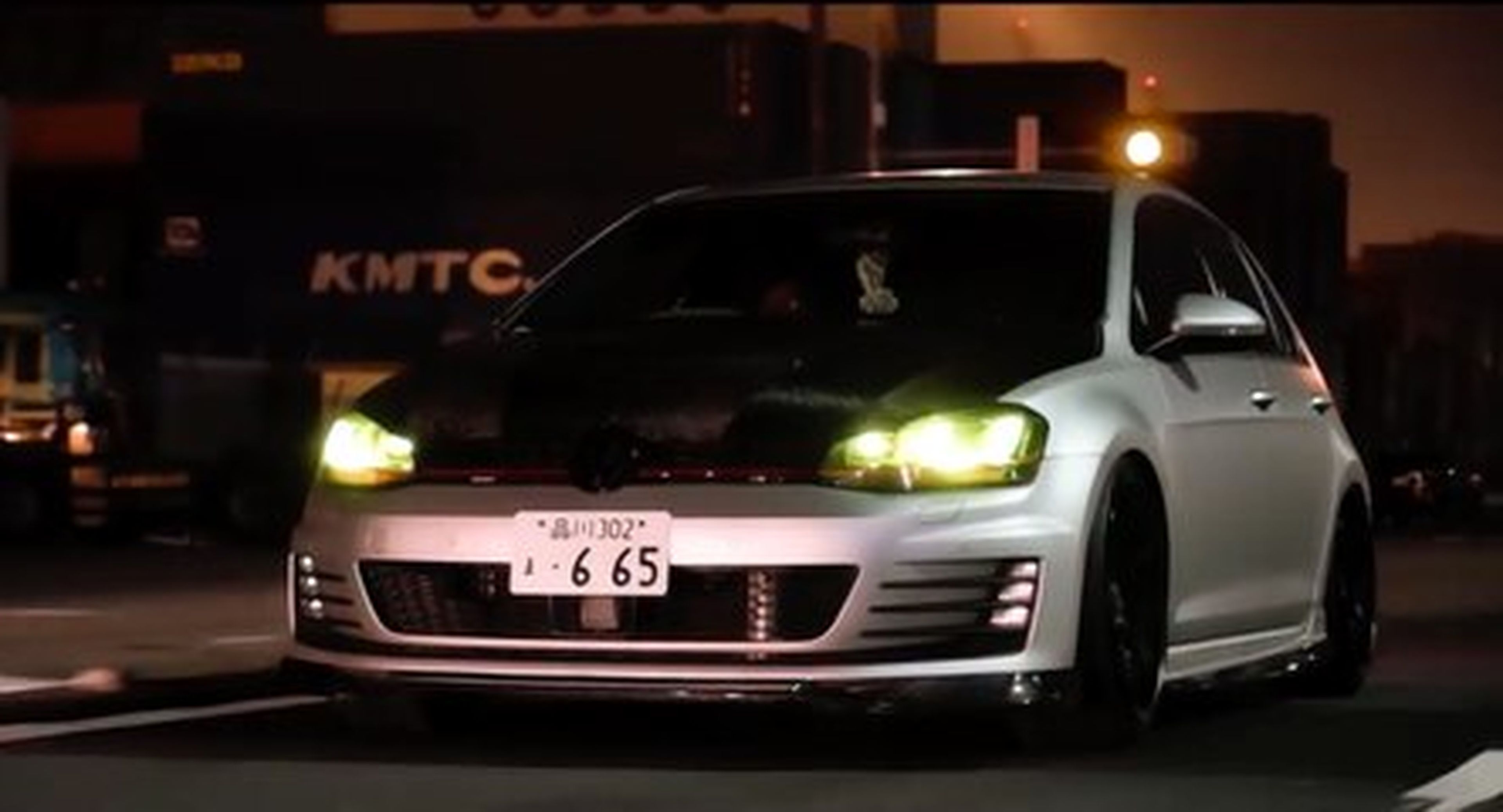 VÍDEO: el Volkswagen Golf GTI más ruidoso con estos escapes modificados