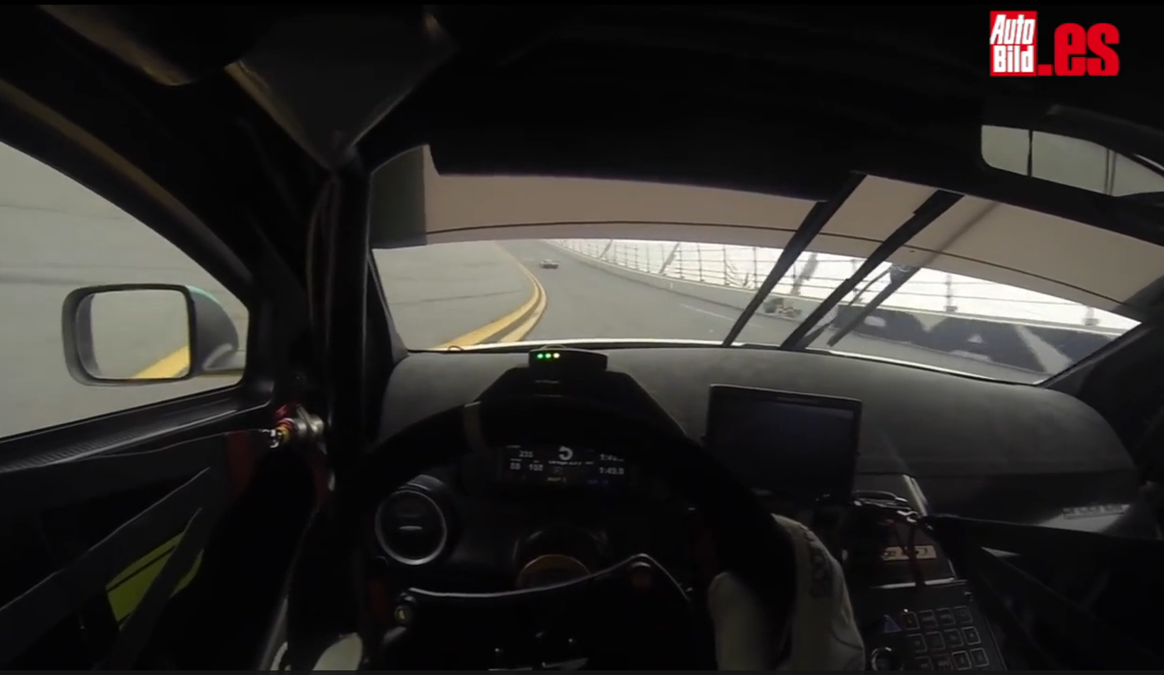 Vuelta onboard en un Aston Martin Vantage GT3 por Daytona