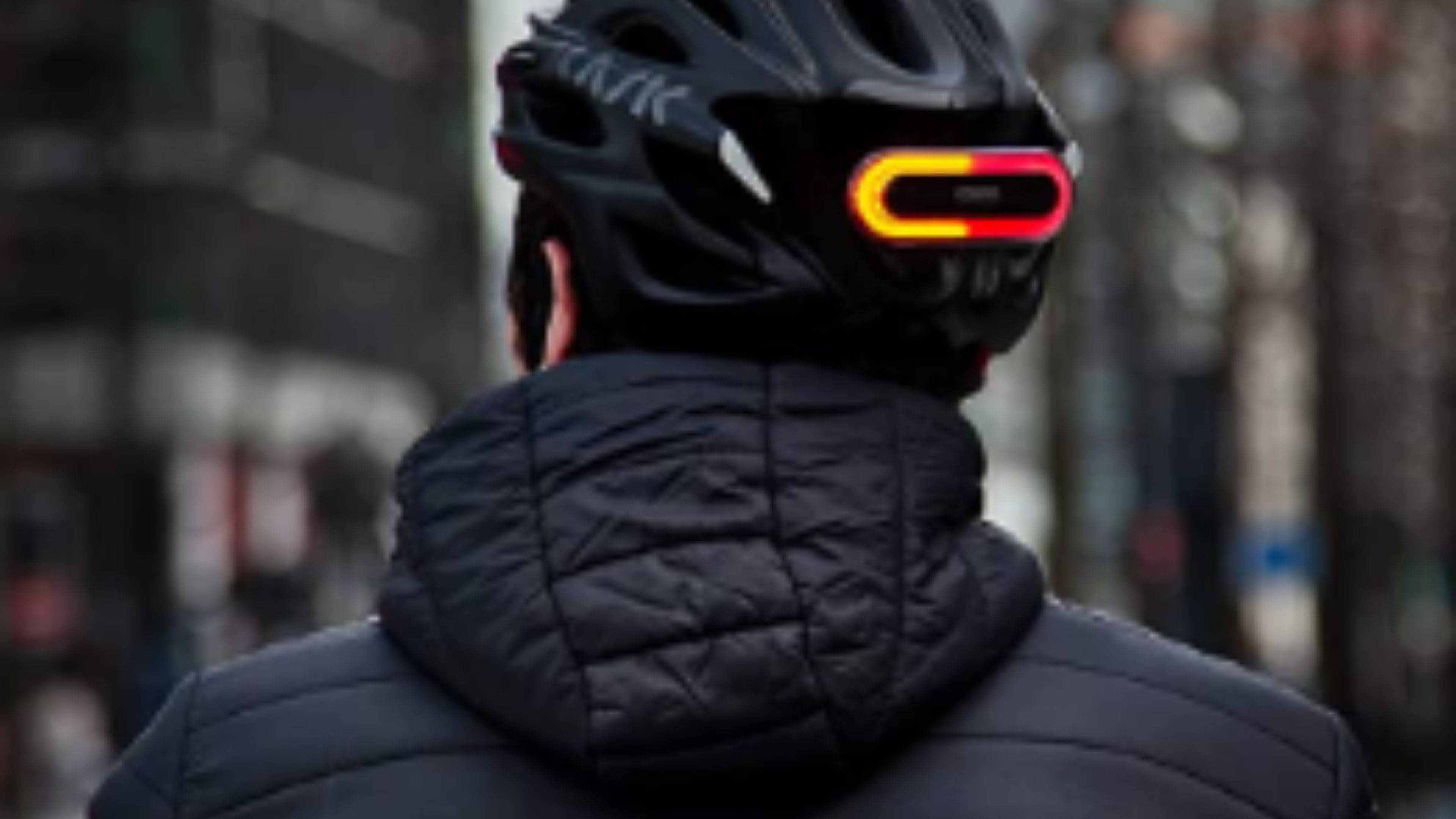 Descubre la Cosmo Ride, la luz trasera inteligente conectada para bicicleta