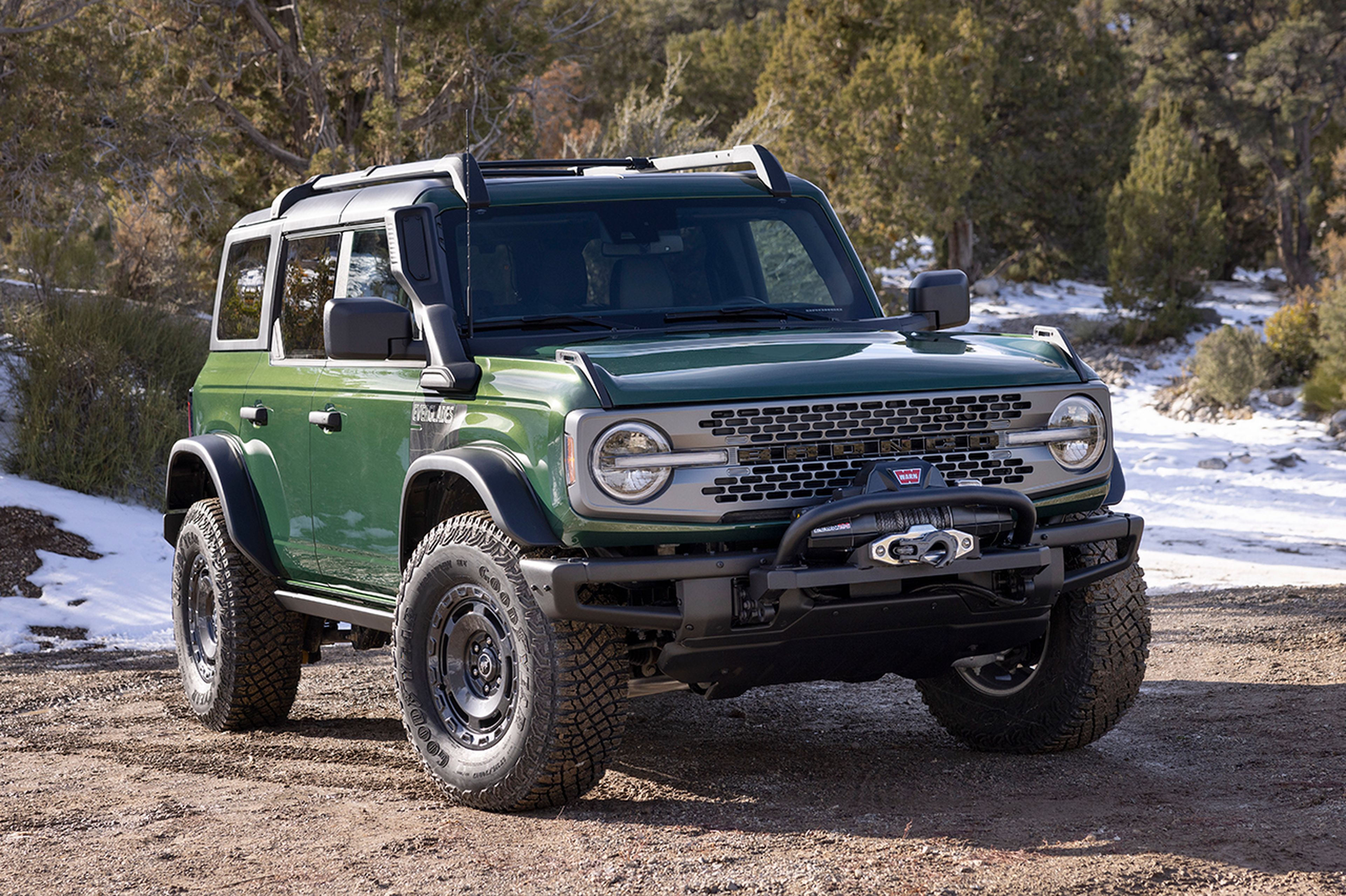 Ford Bronco, Jeep Renegade y Range Rover Sport