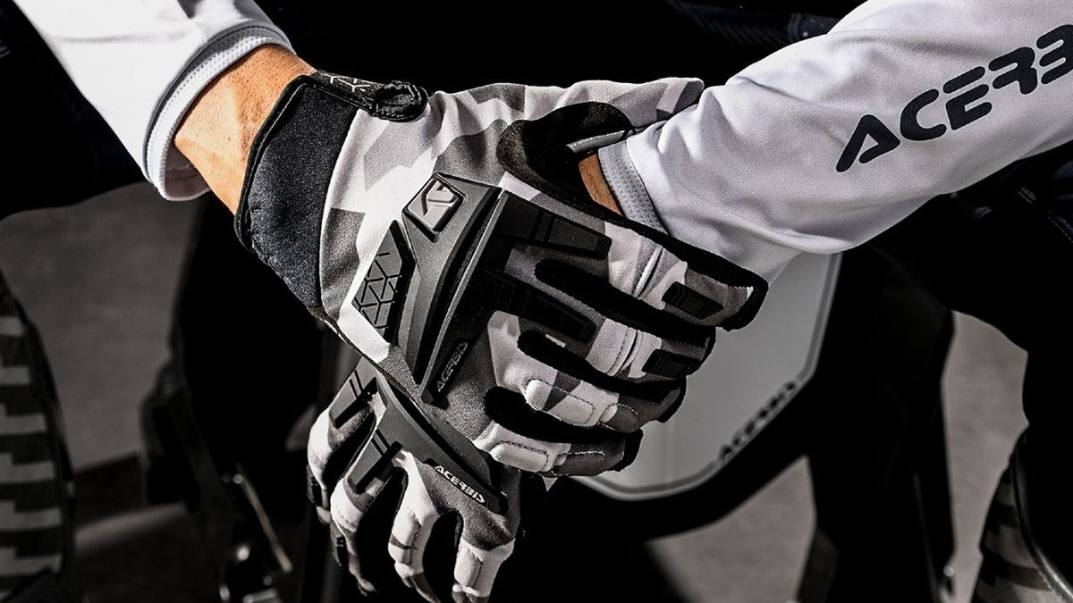 guantes de moto, guantes con protecciones, guantes de verano para moto