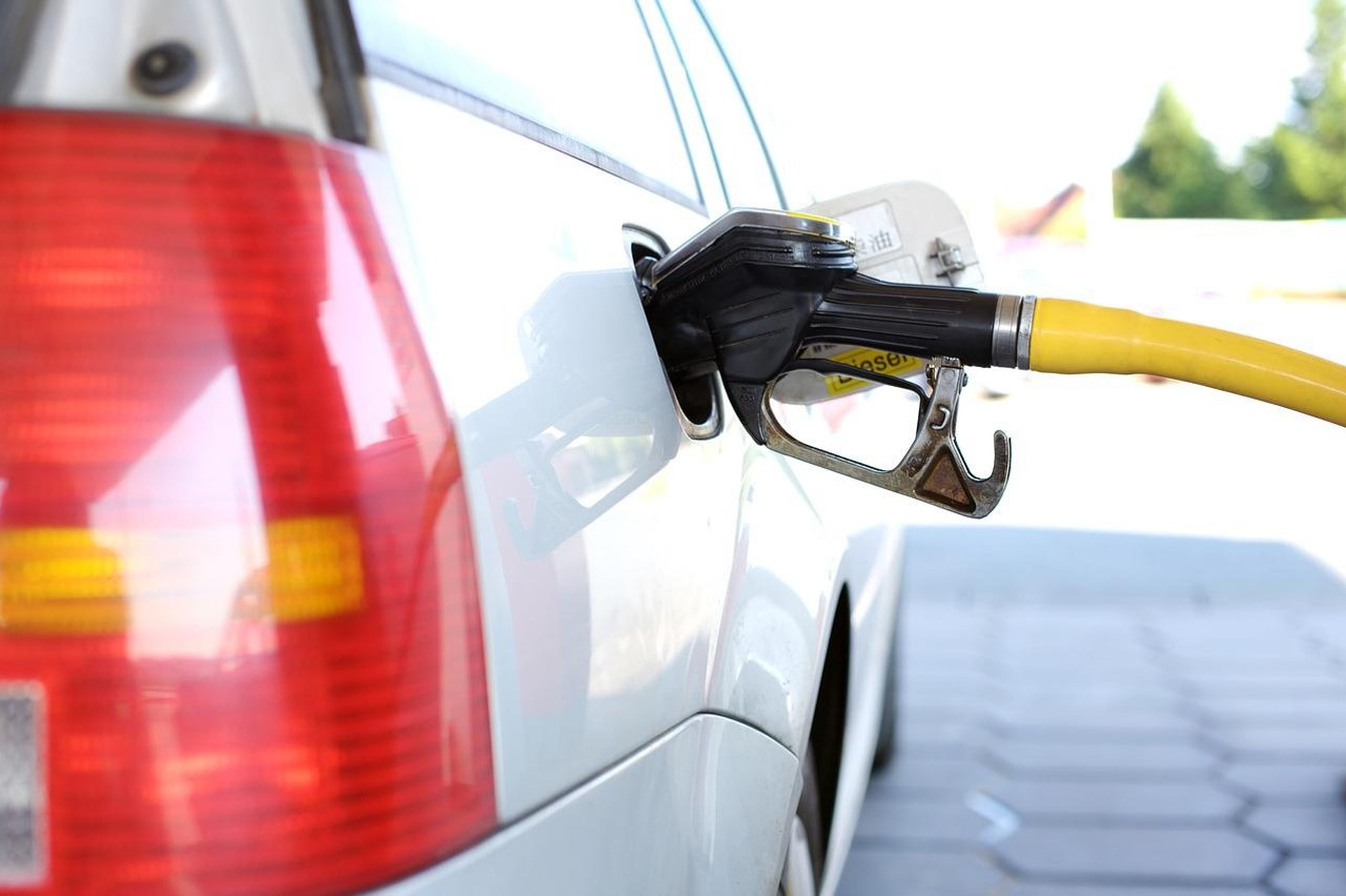La gasolina baja hoy a 1,582 euros, el mínimo desde febrero