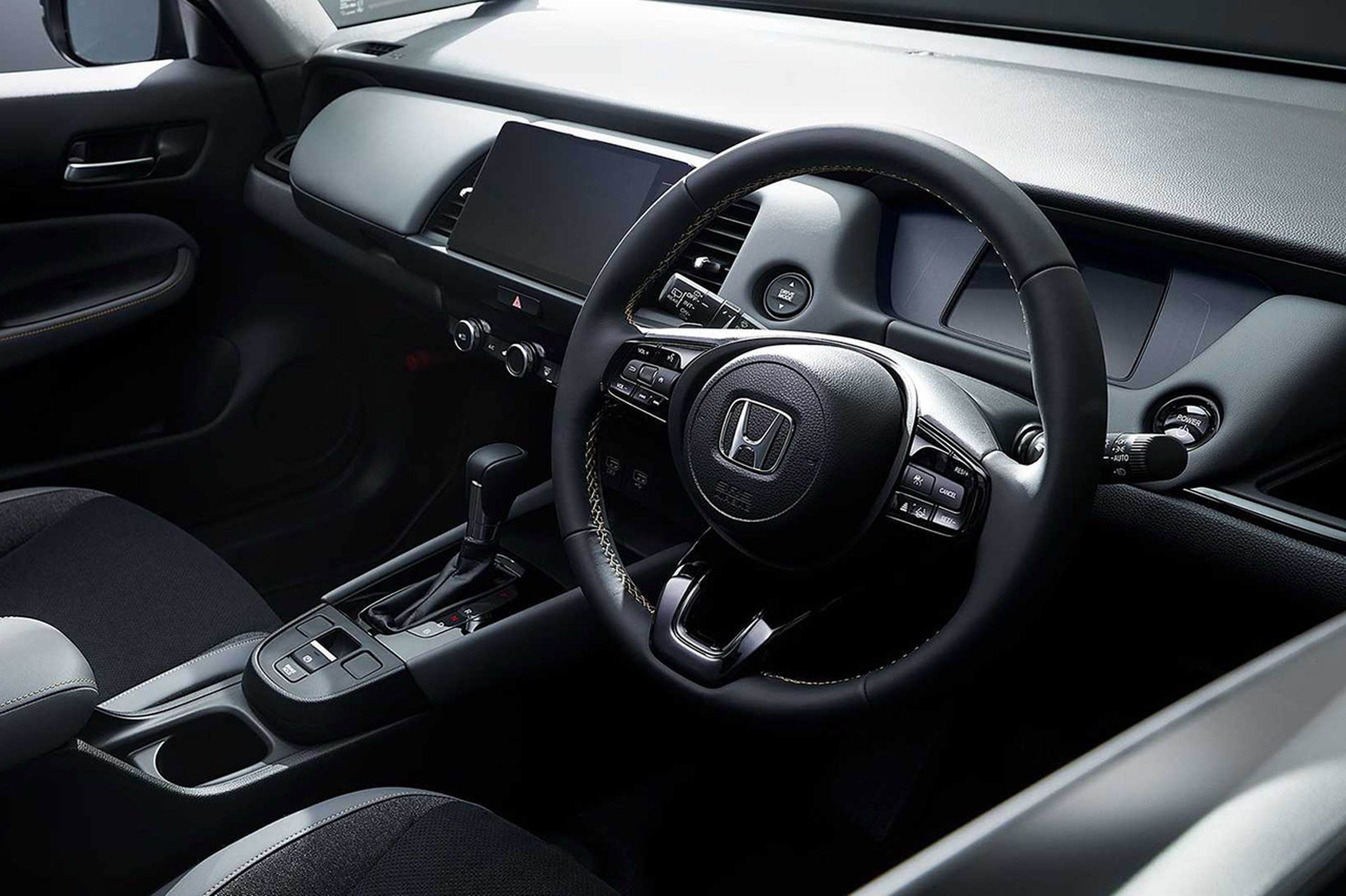 Honda Fit RS 2023 (2)