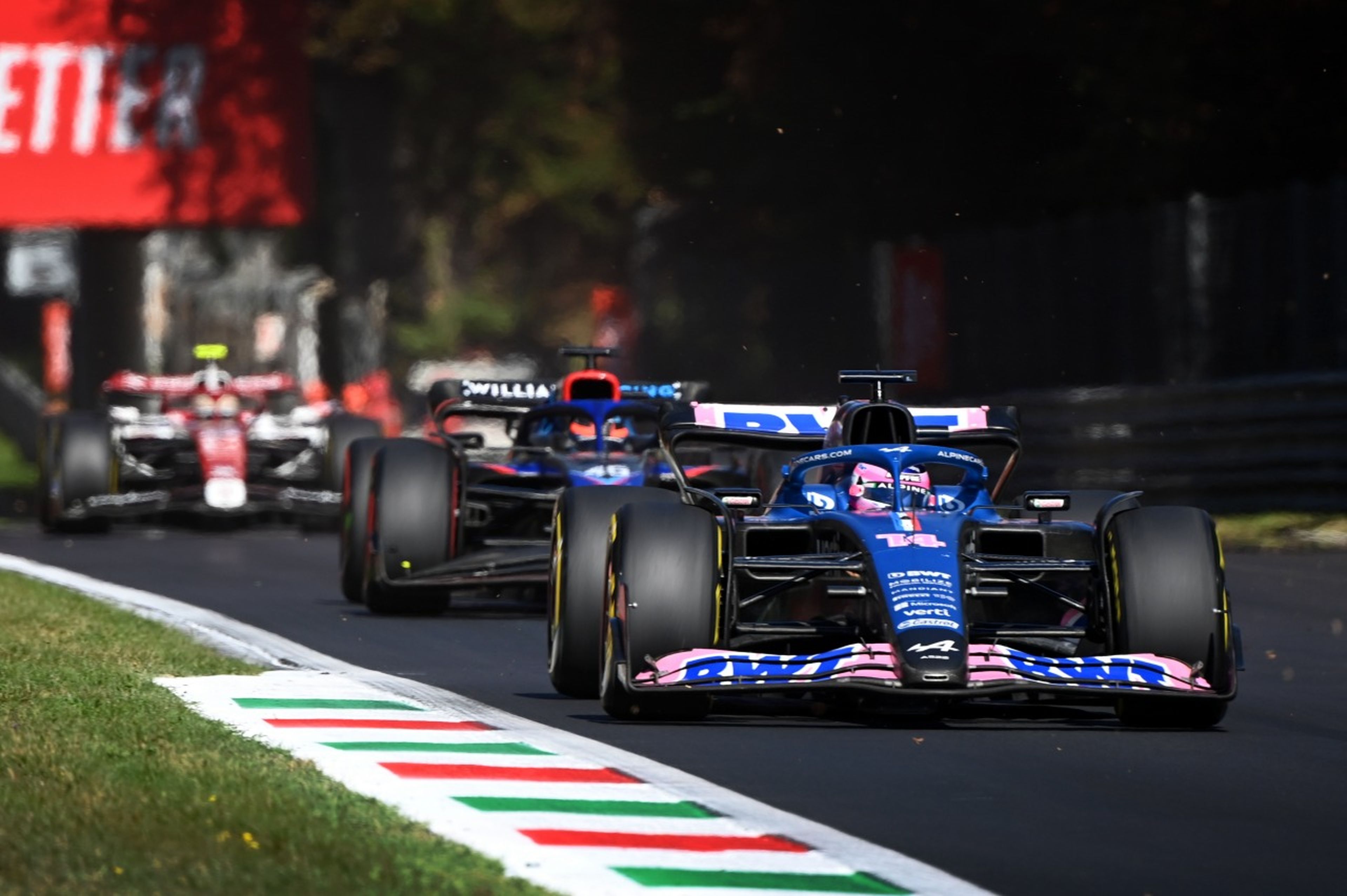 Abandono de Alonso en el GP de Italia 2022