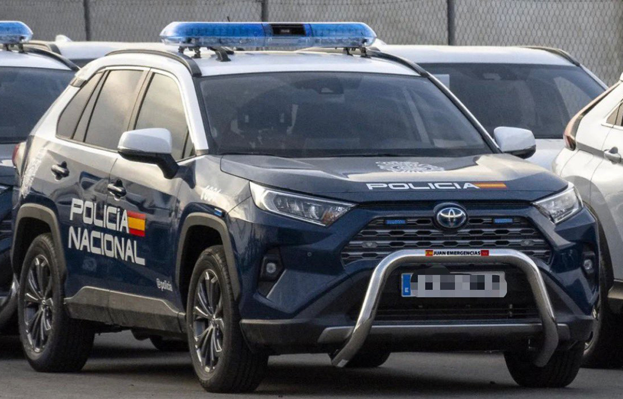 La Policía Nacional se pone muy seria con esta nueva defensa delantera para  sus coches