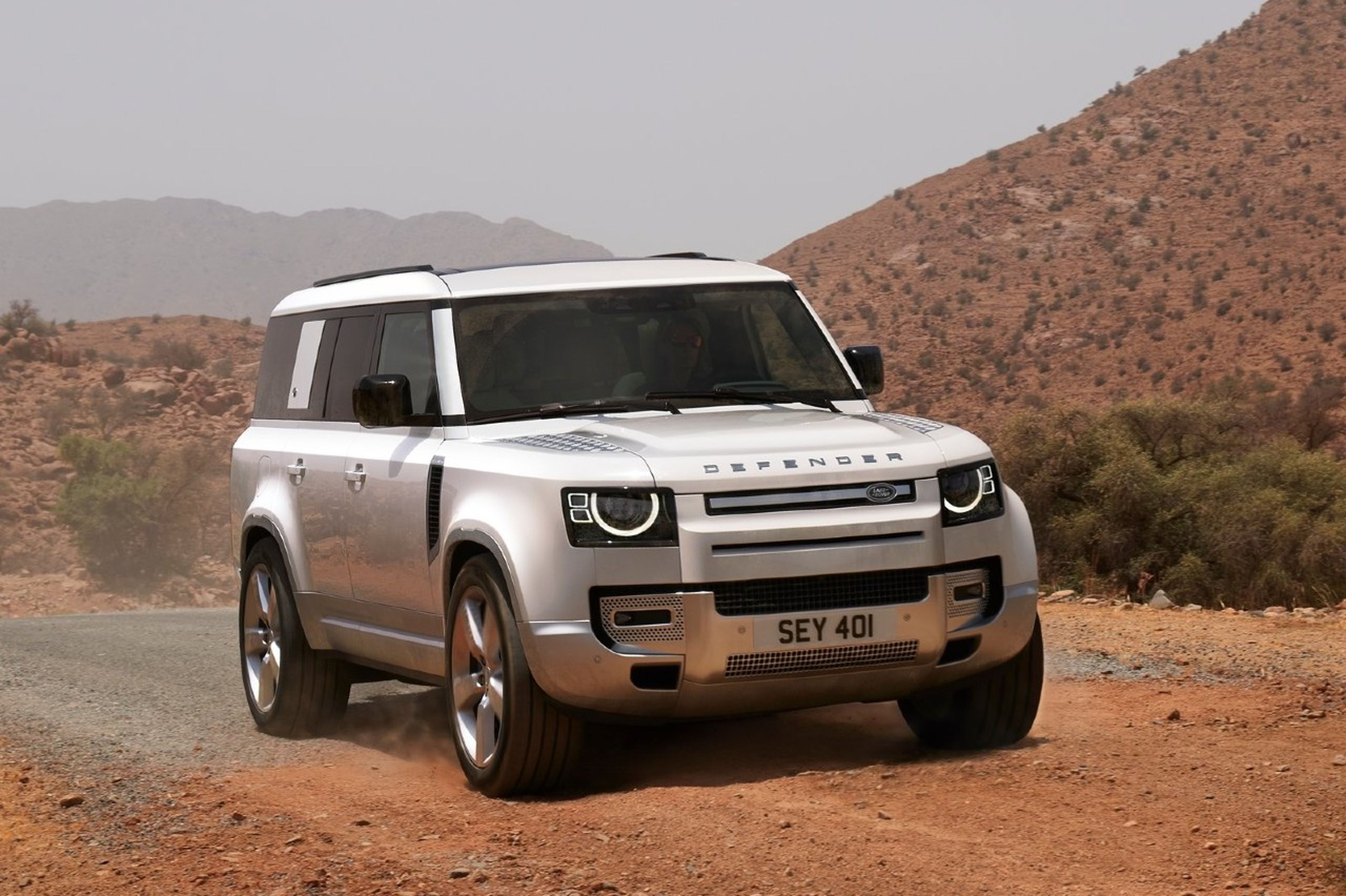 Land Rover Defender 2023, estas son sus cinco fortalezas y la principal  debilidad