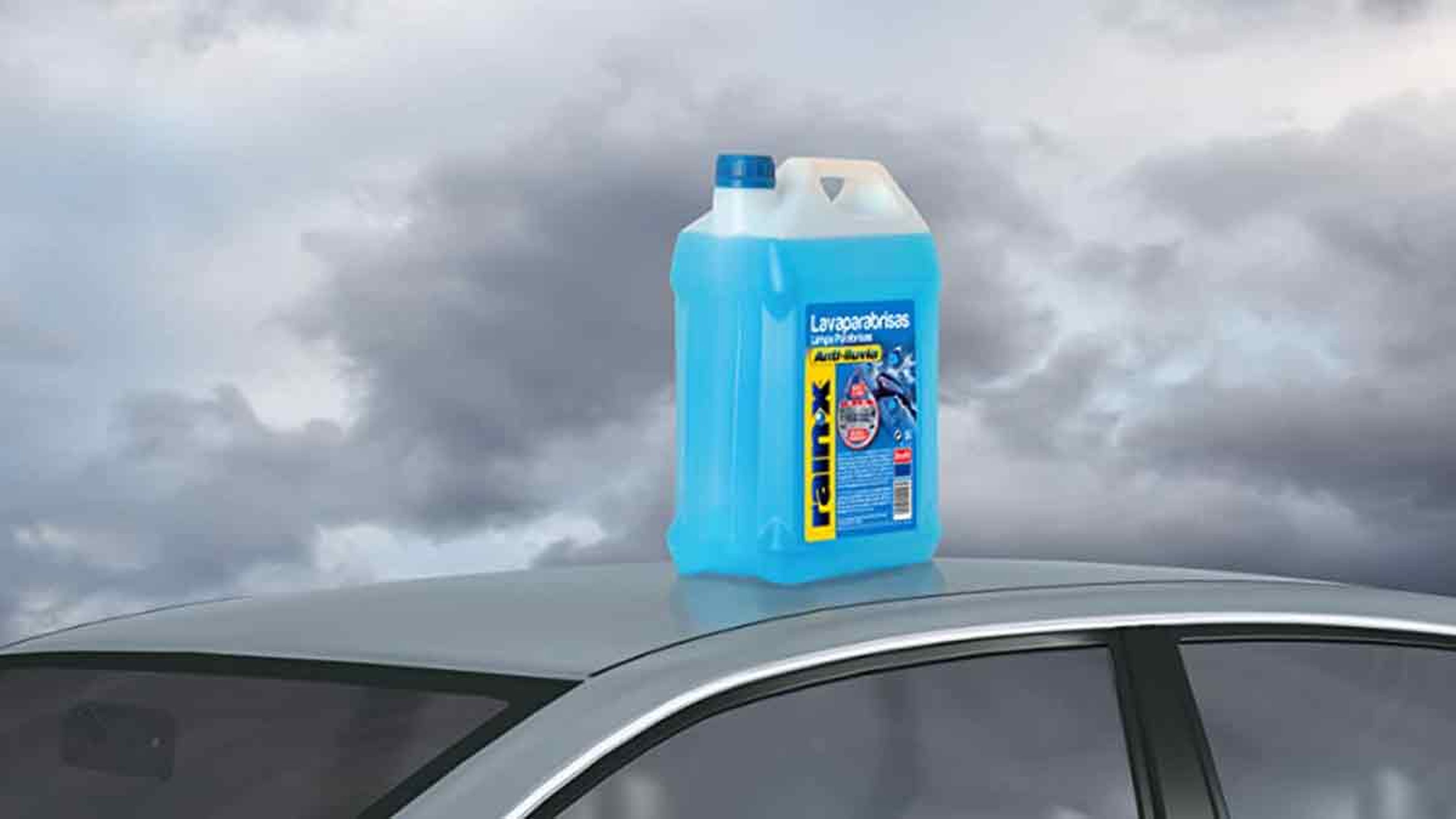 Protege tu parabrisas de la lluvia con Rain-X: este líquido puede evitar más de un susto en carretera