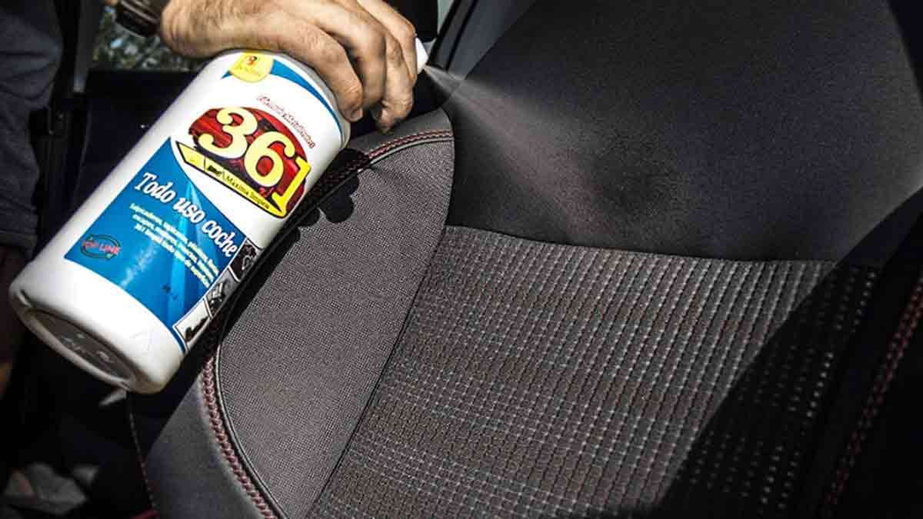 Este spray limpia tu coche al completo, por dentro y por fuera: es de los  más vendidos en