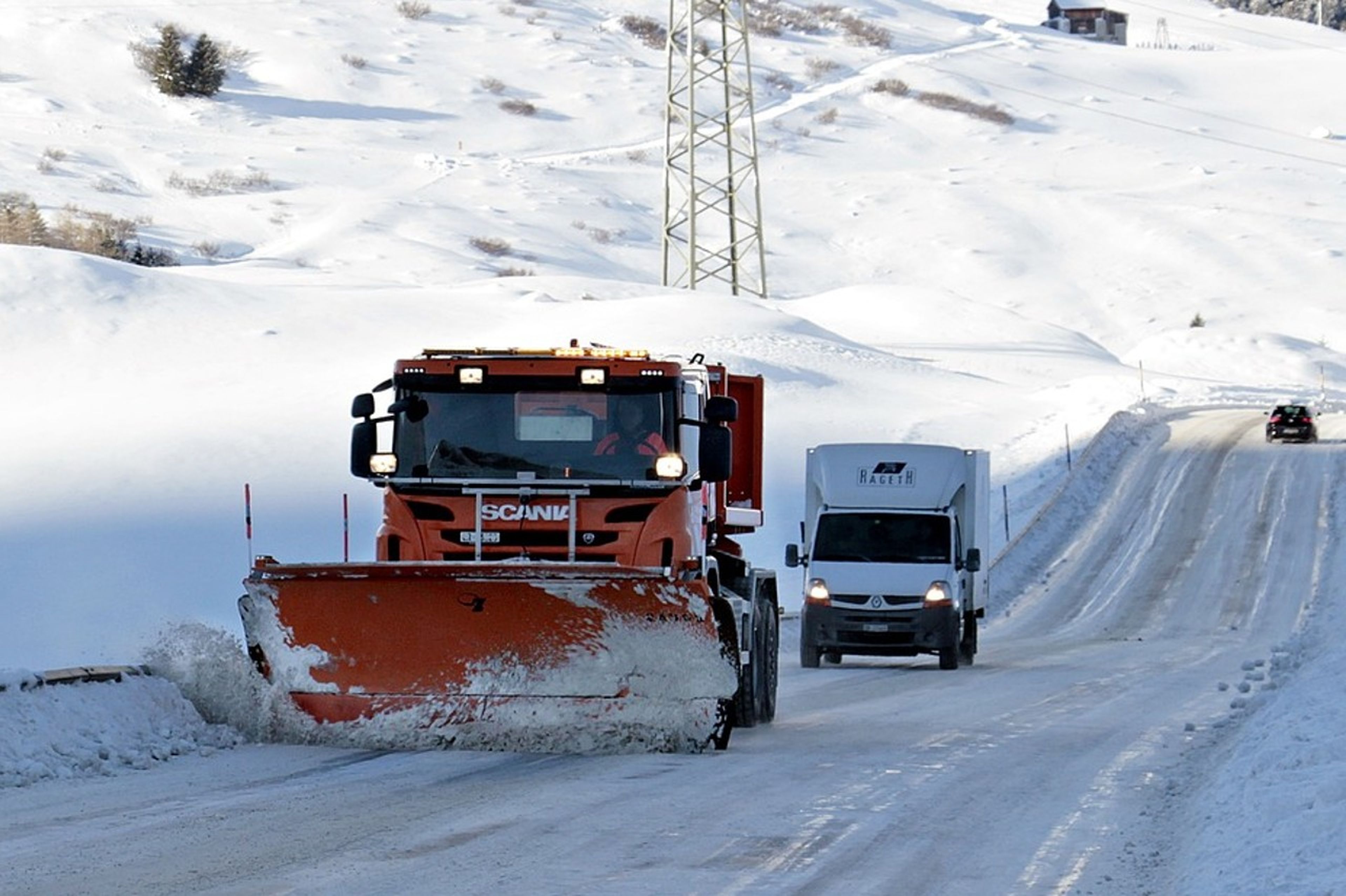 DGT pide la colaboración de los conductores ante las próximas nevadas
