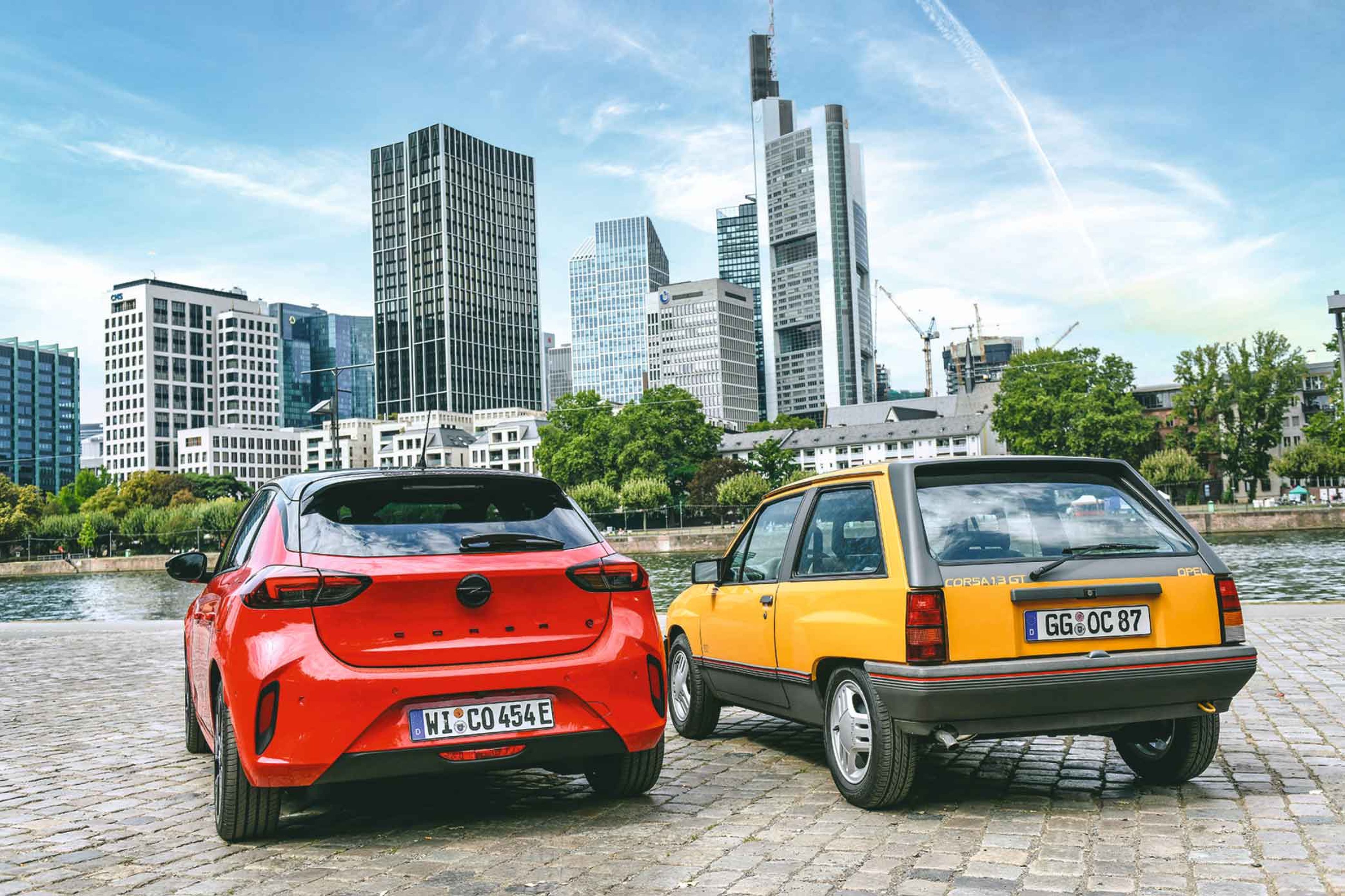 Zagas del Opel Corsa-e y el Opel Corsa de 1987