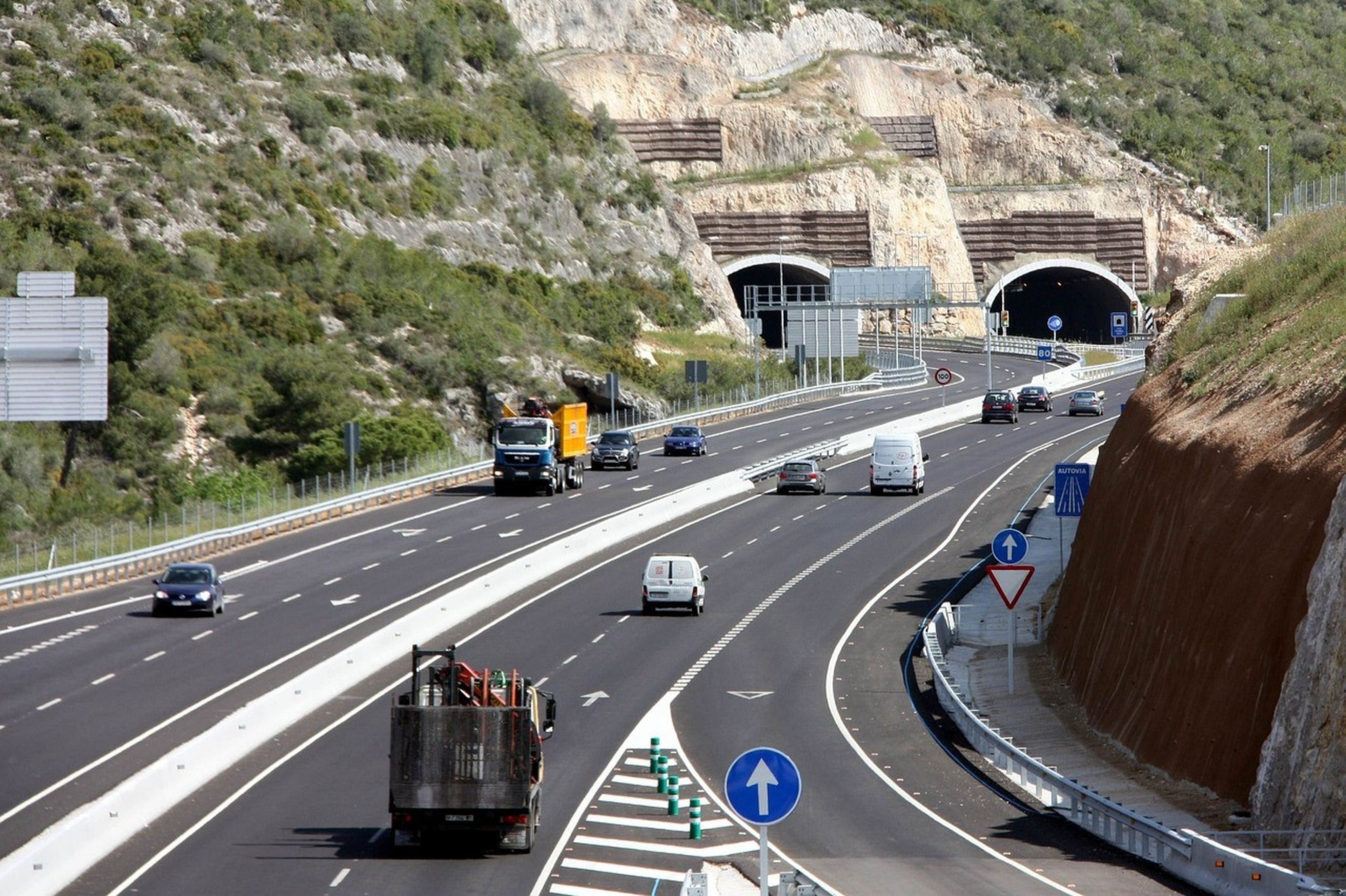 Sistema de peajes que prepara el gobierno para las carreteras de España