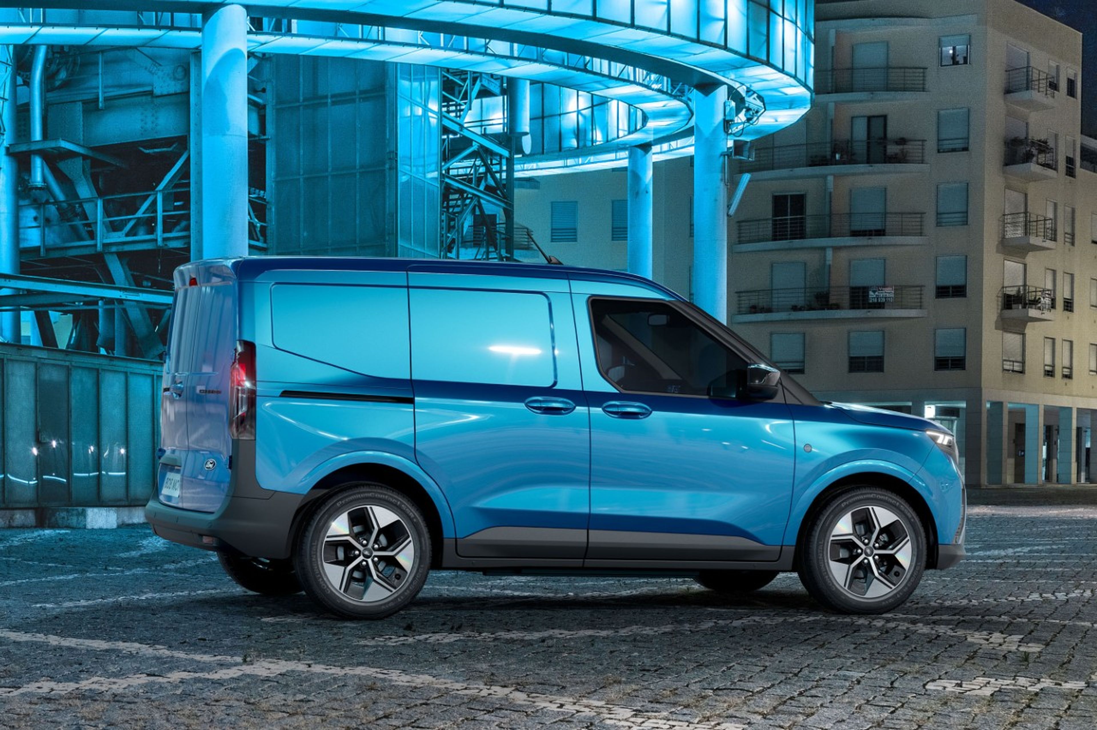 Ford E-Transit Courir