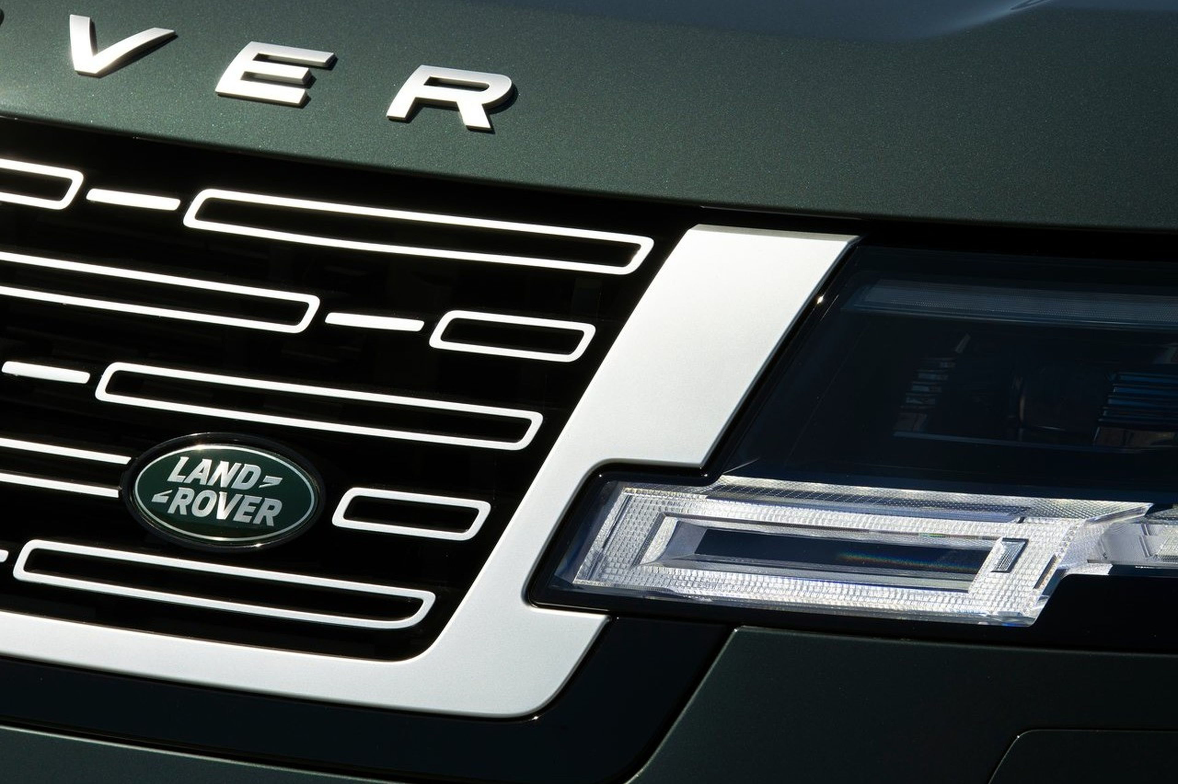 Land Rover pasa a llamarse JLR y se divide en cuatro submarcas