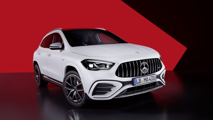 mercedes-gla-3052430.jpg?tf=828x