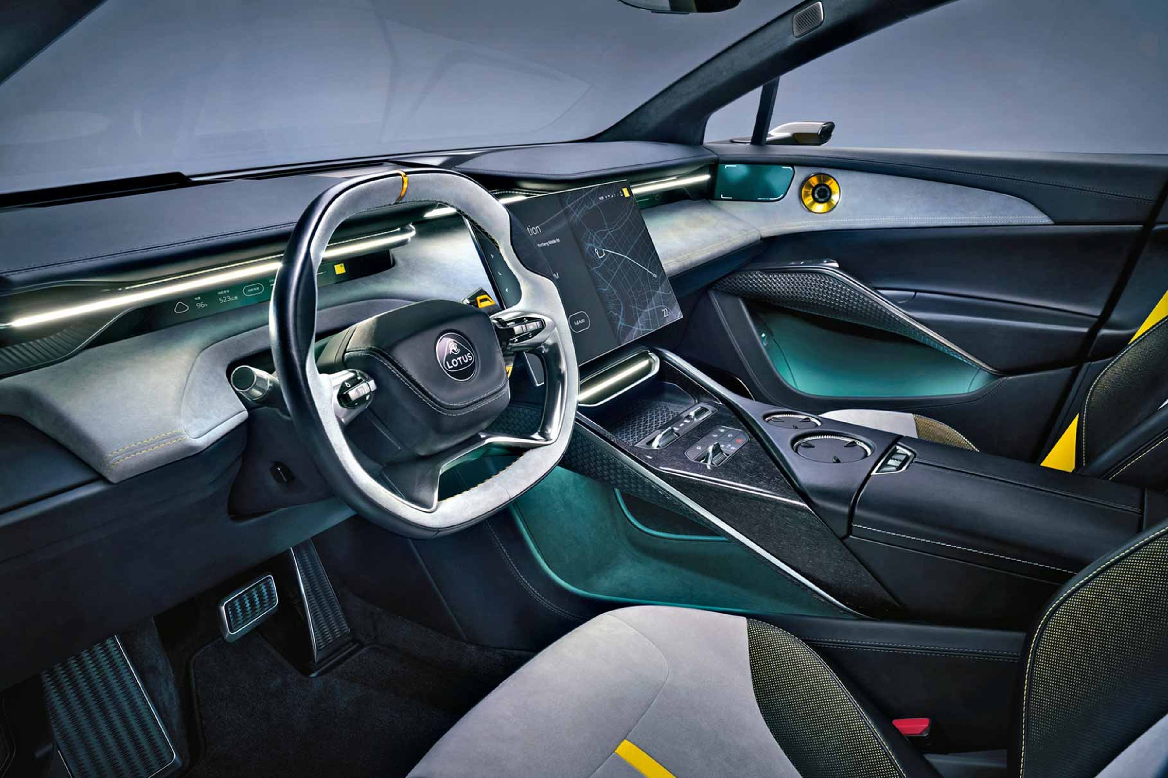 Prueba Lotus Eletre R cockpit