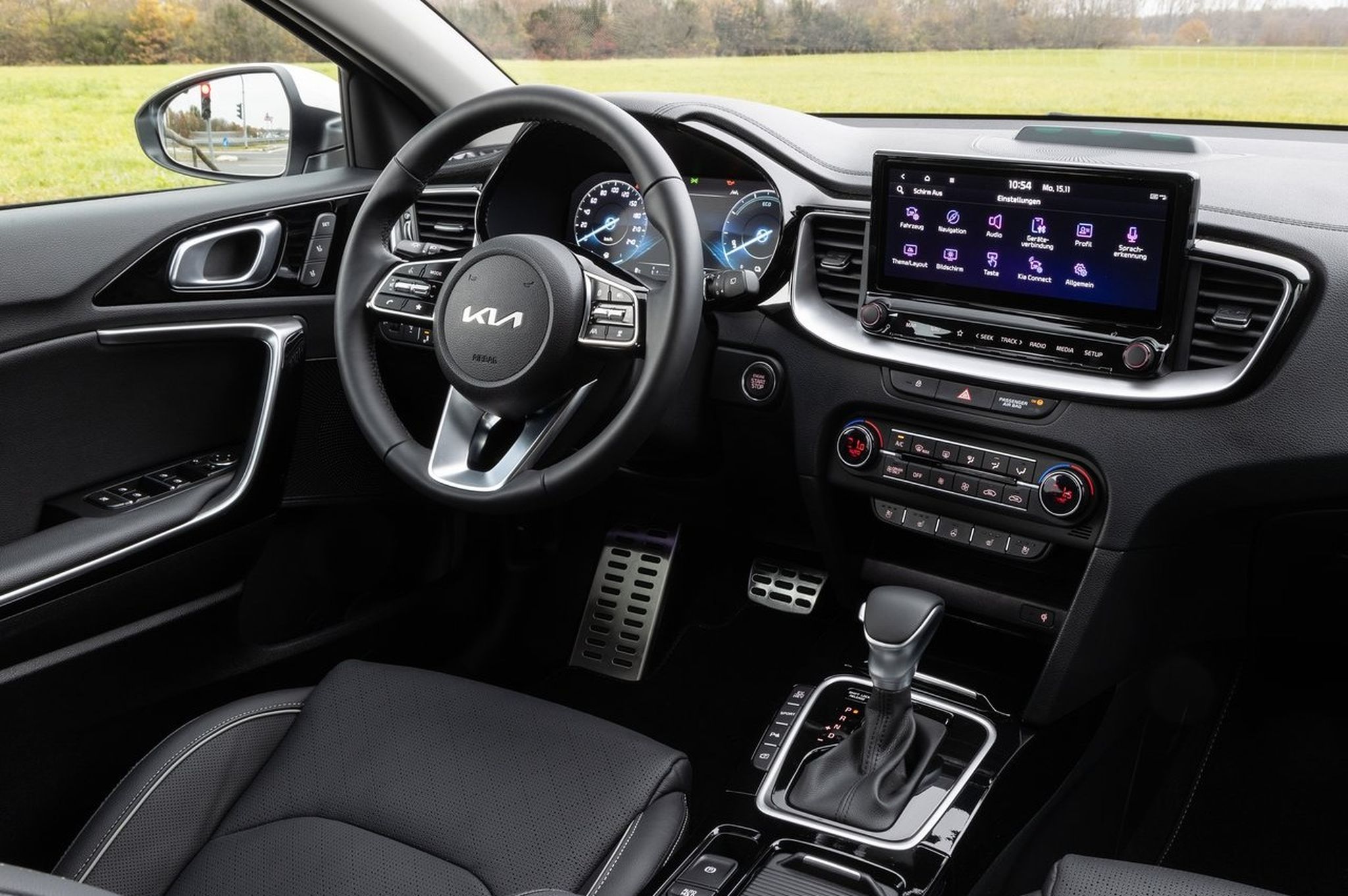 Kia Stonic vs Kia Ceed Tourer, estas son sus cinco principales diferencias