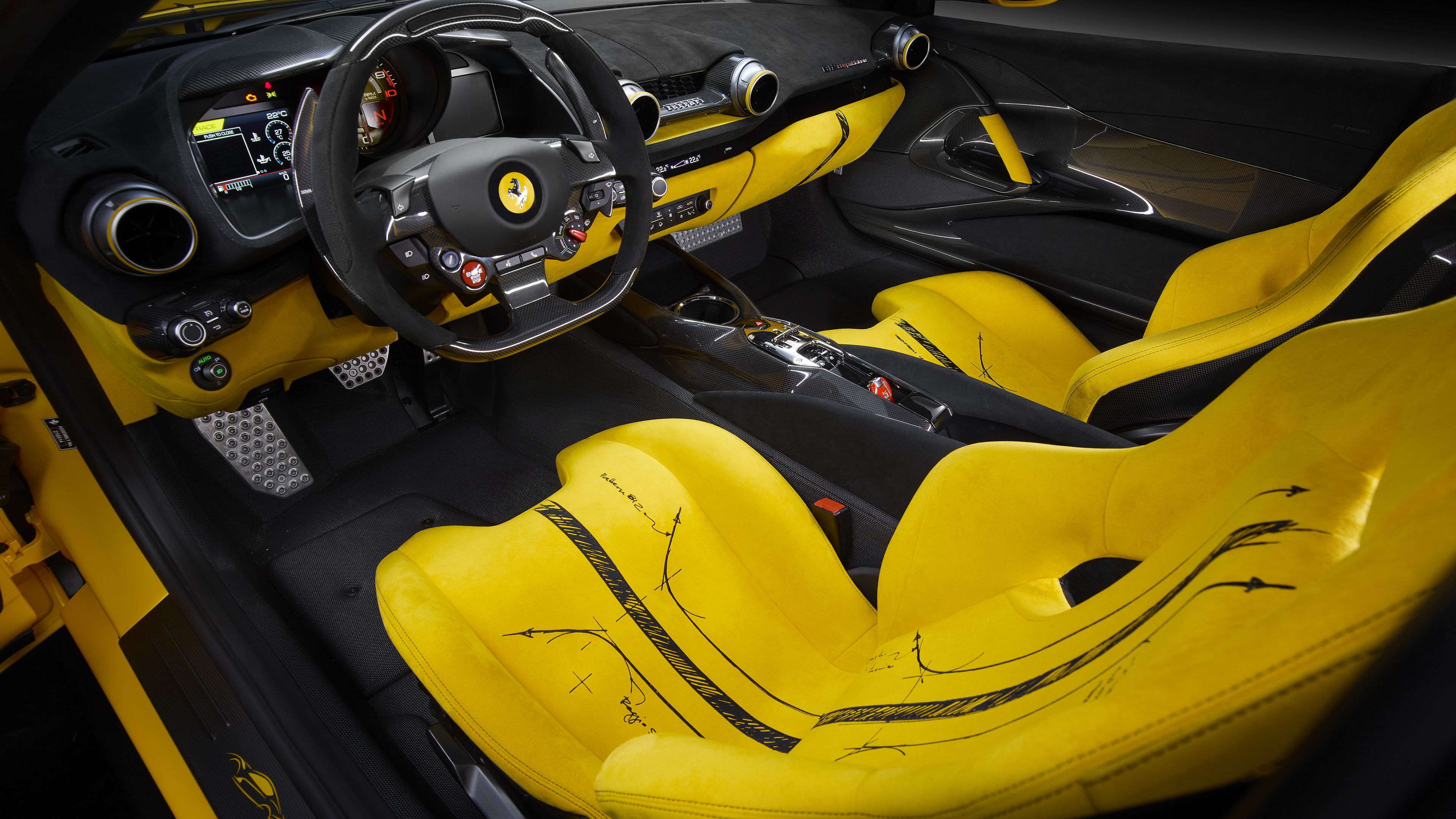 Interior del Ferrari 812 Competizione 'one-off'