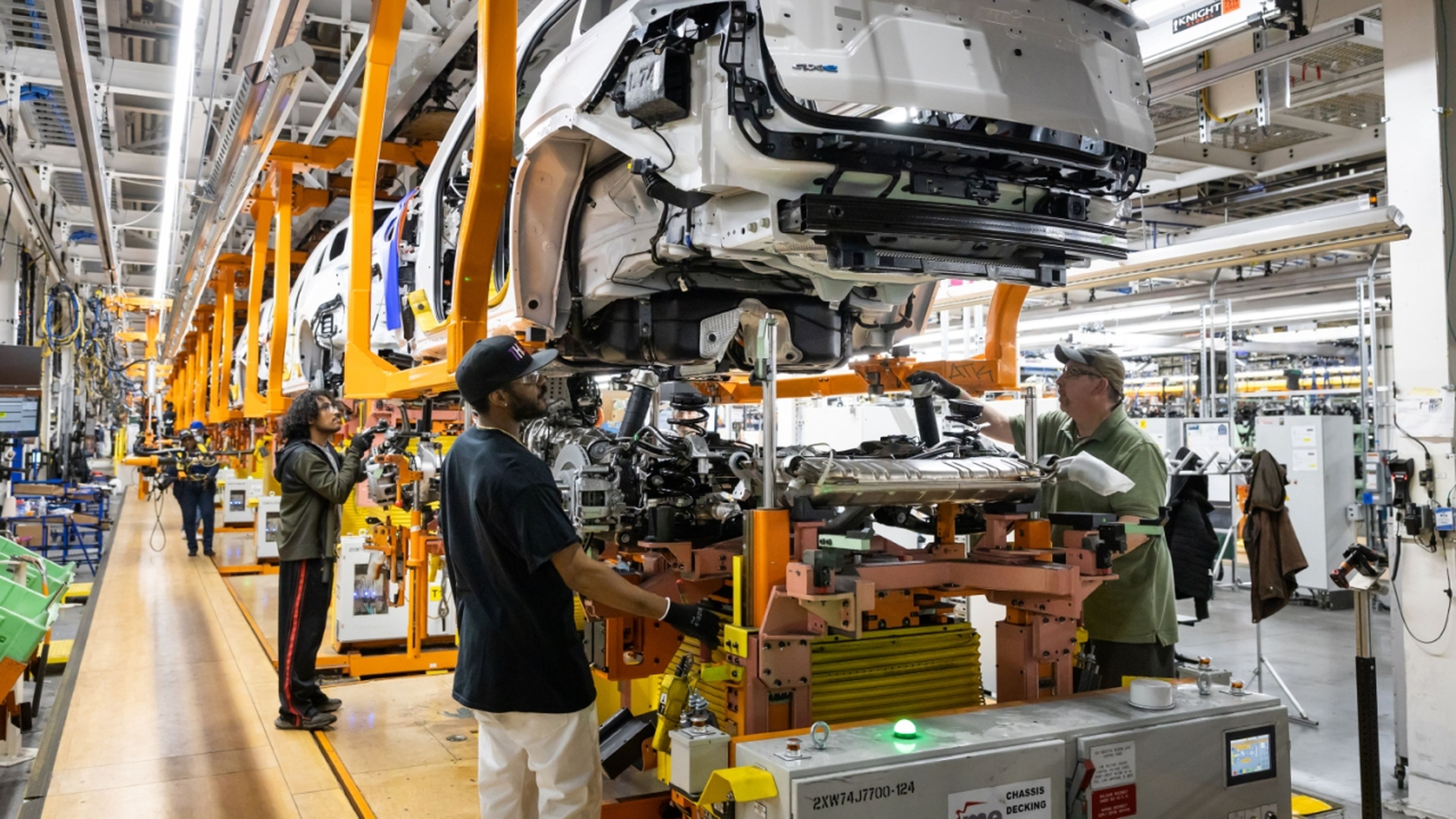 huelga trabajadores ford gm stellantis