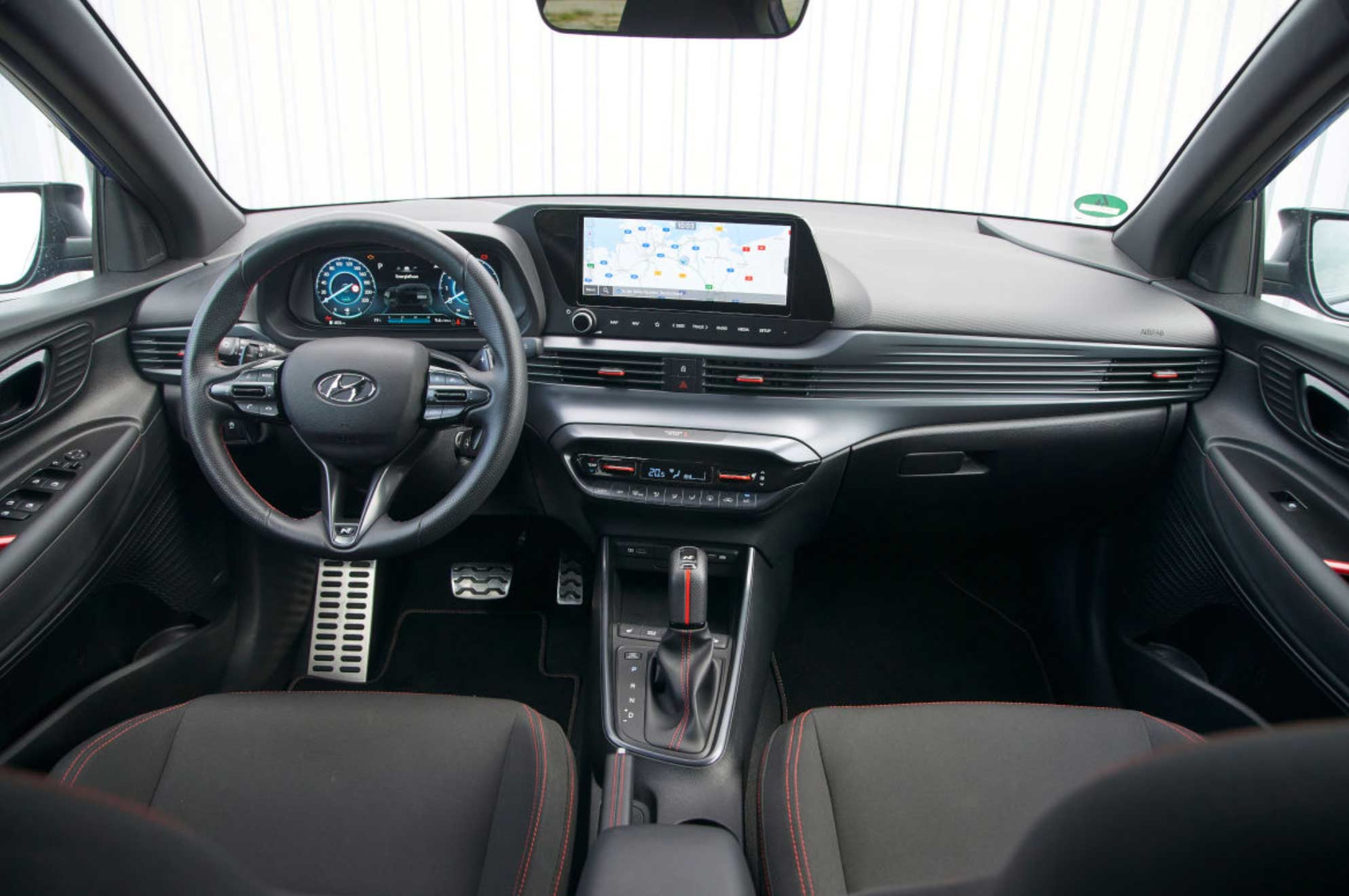 Comparativa del Honda Jazz y el Hyundai i20 cockpit i20