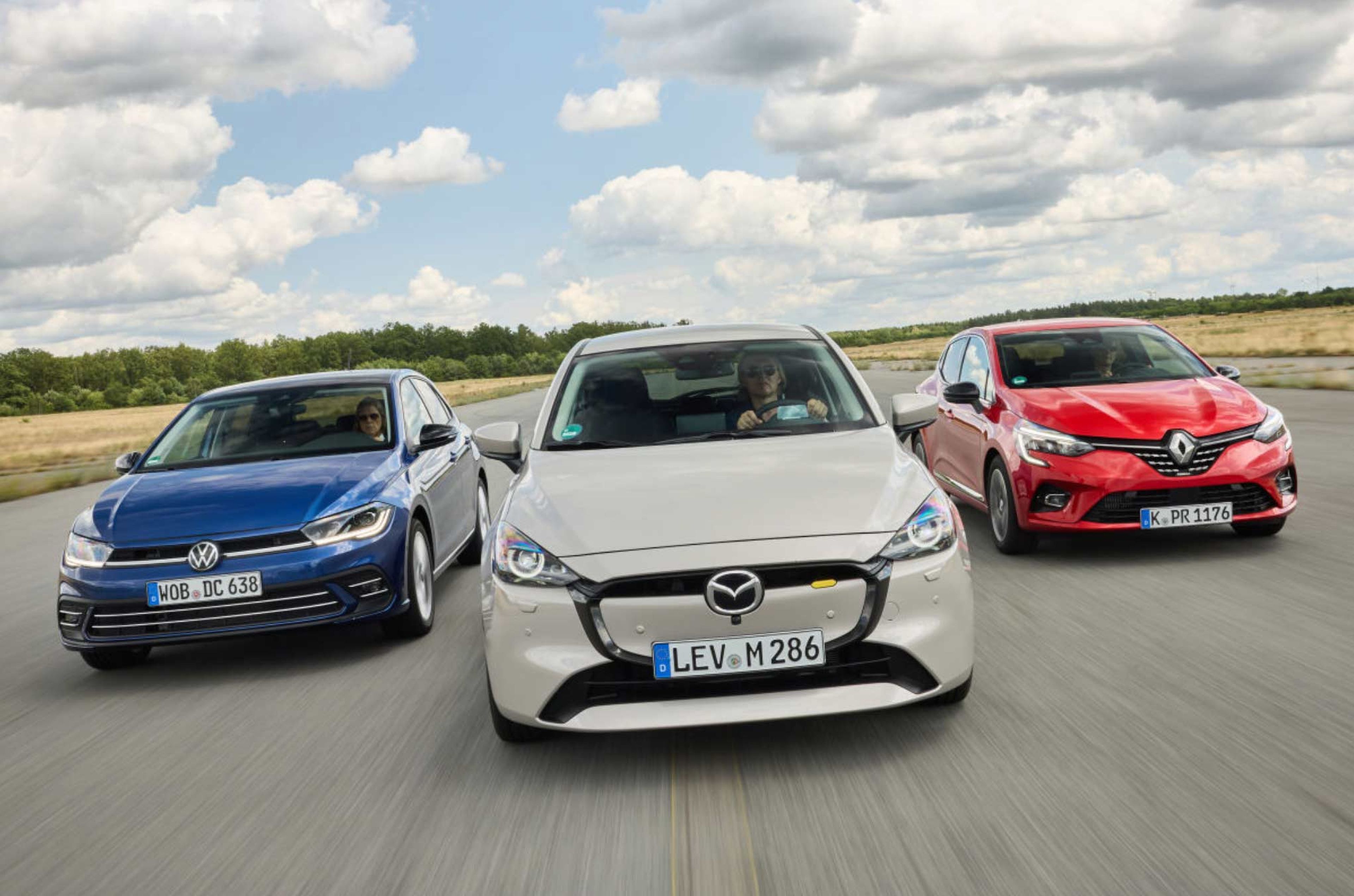 Comparativa: nuevo Mazda2 vs al Renault Clio y VW Polo