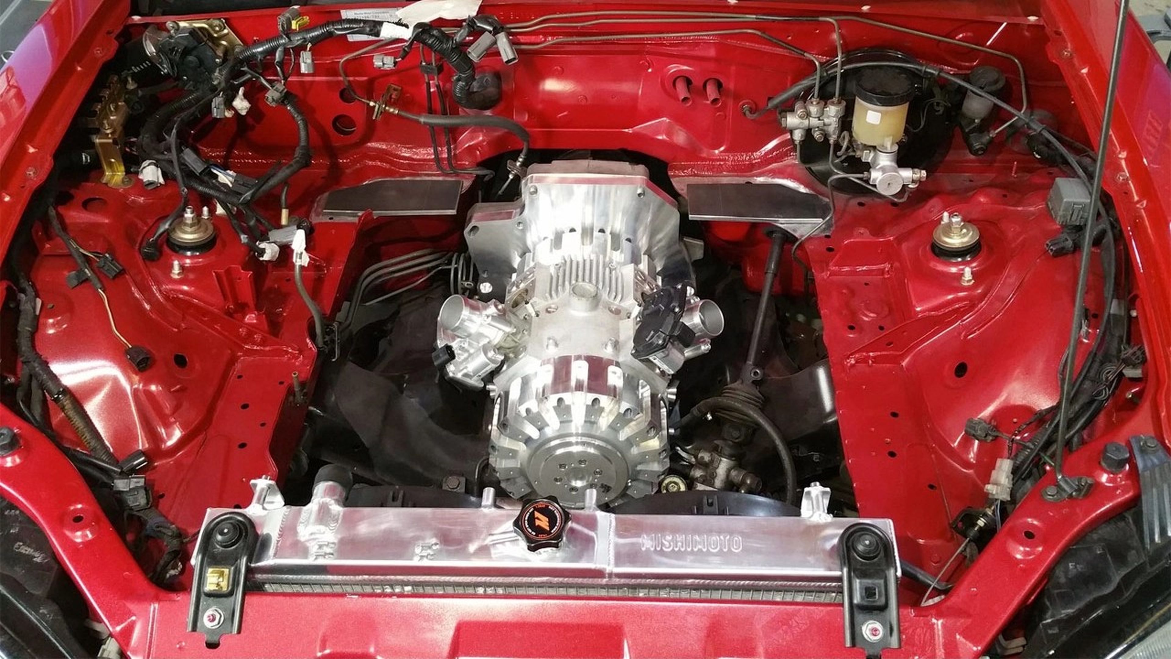 motor español en un Mazda MX-5