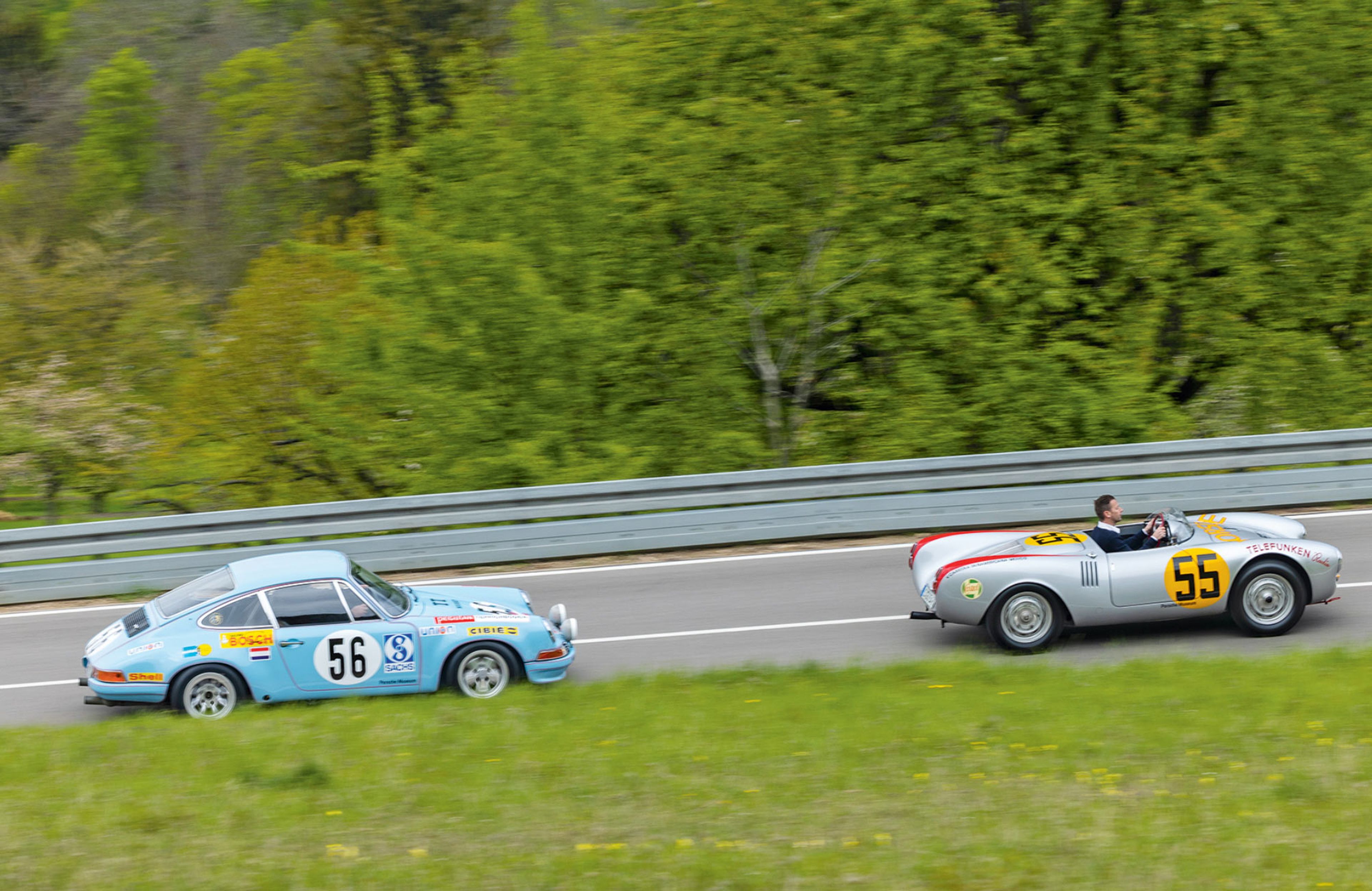 Seis superdeportivos clásicos de Porsche laterales