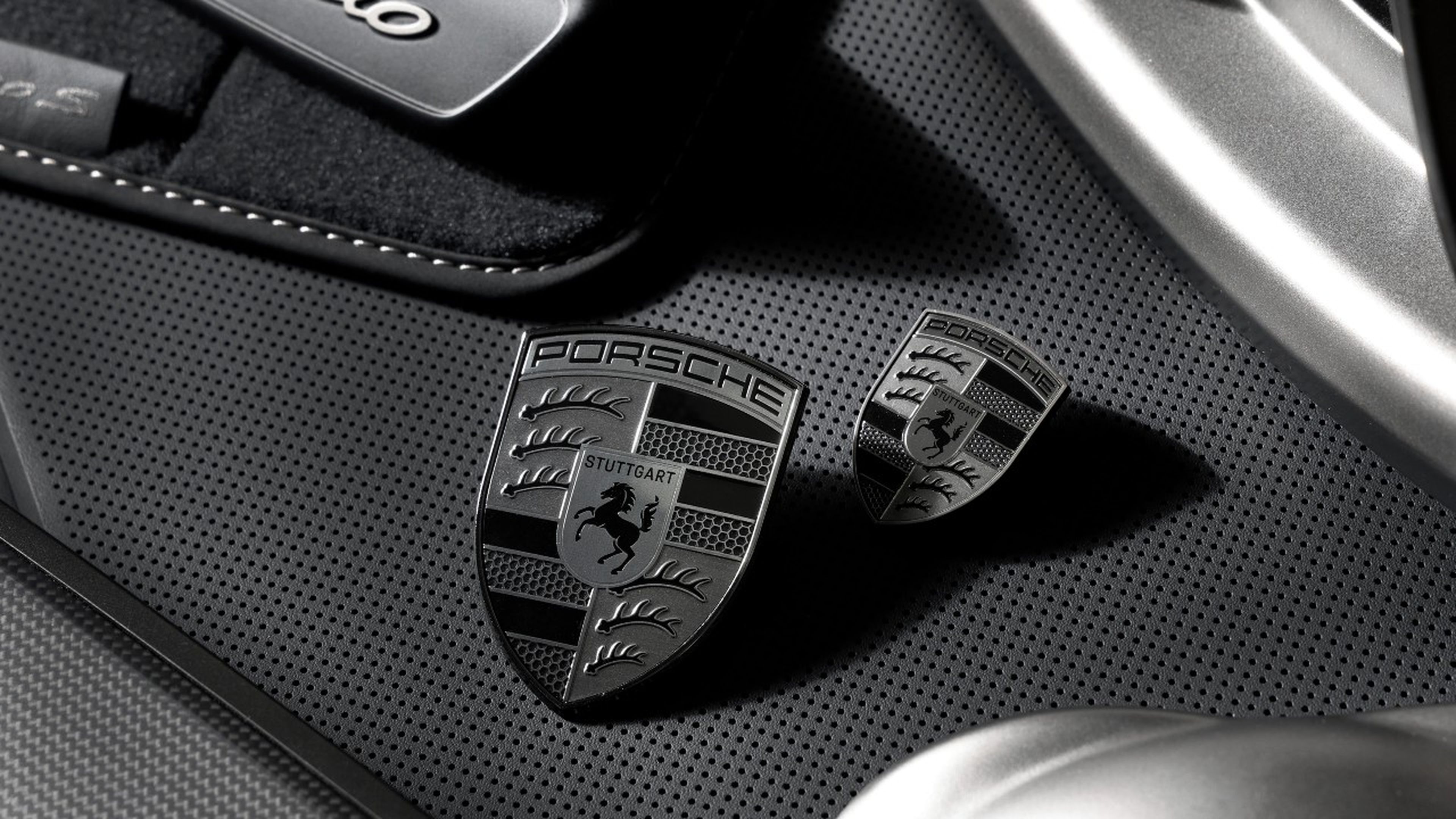 Nuevo escudo Porsche versiones Turbo