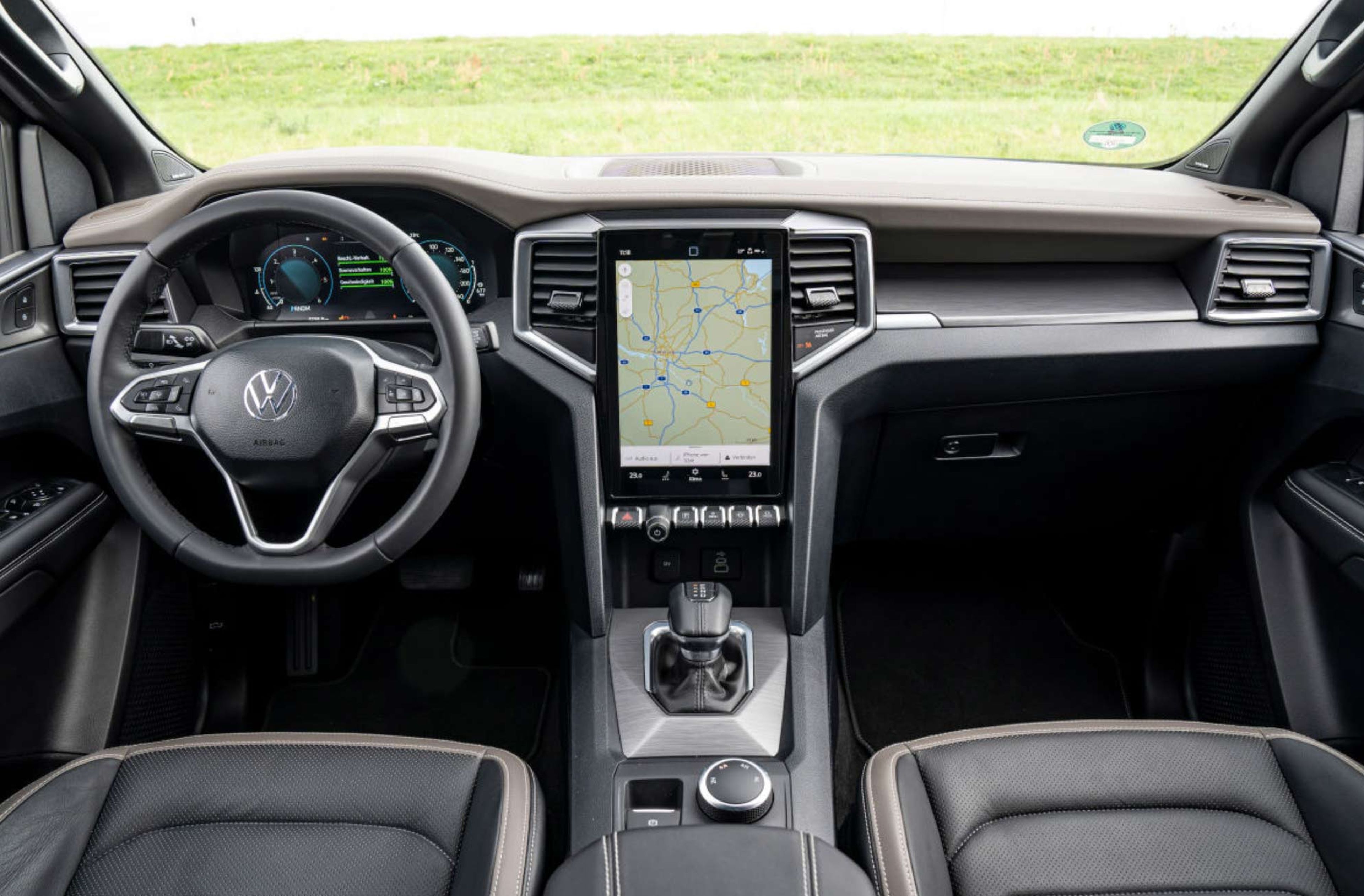 Comparativa: Ford Ranger vs Volkswagen Amarok cockpit