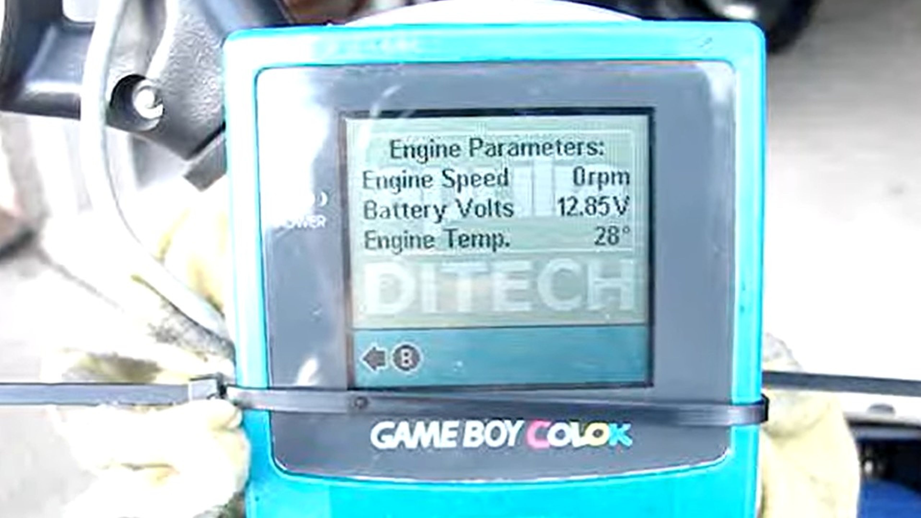 Peugeot Game Boy para diagnóstico scooters