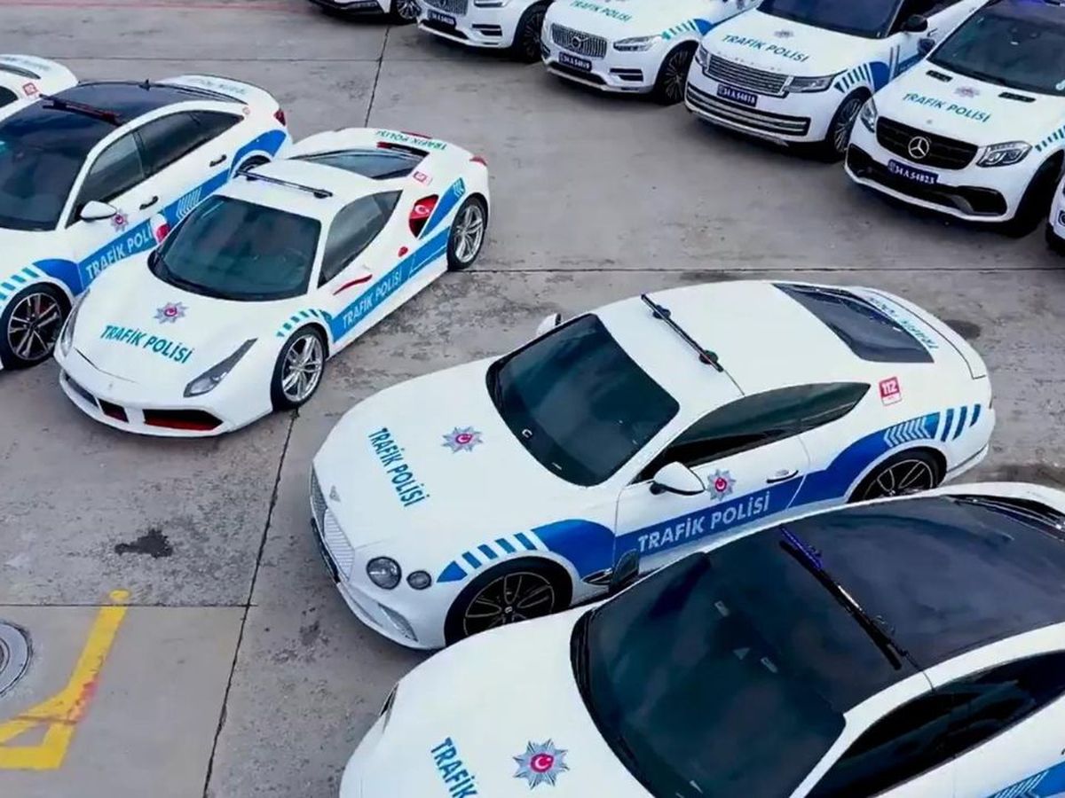 La Policía Nacional estrena coche, 65 unidades de este PHEV fabricado en  España