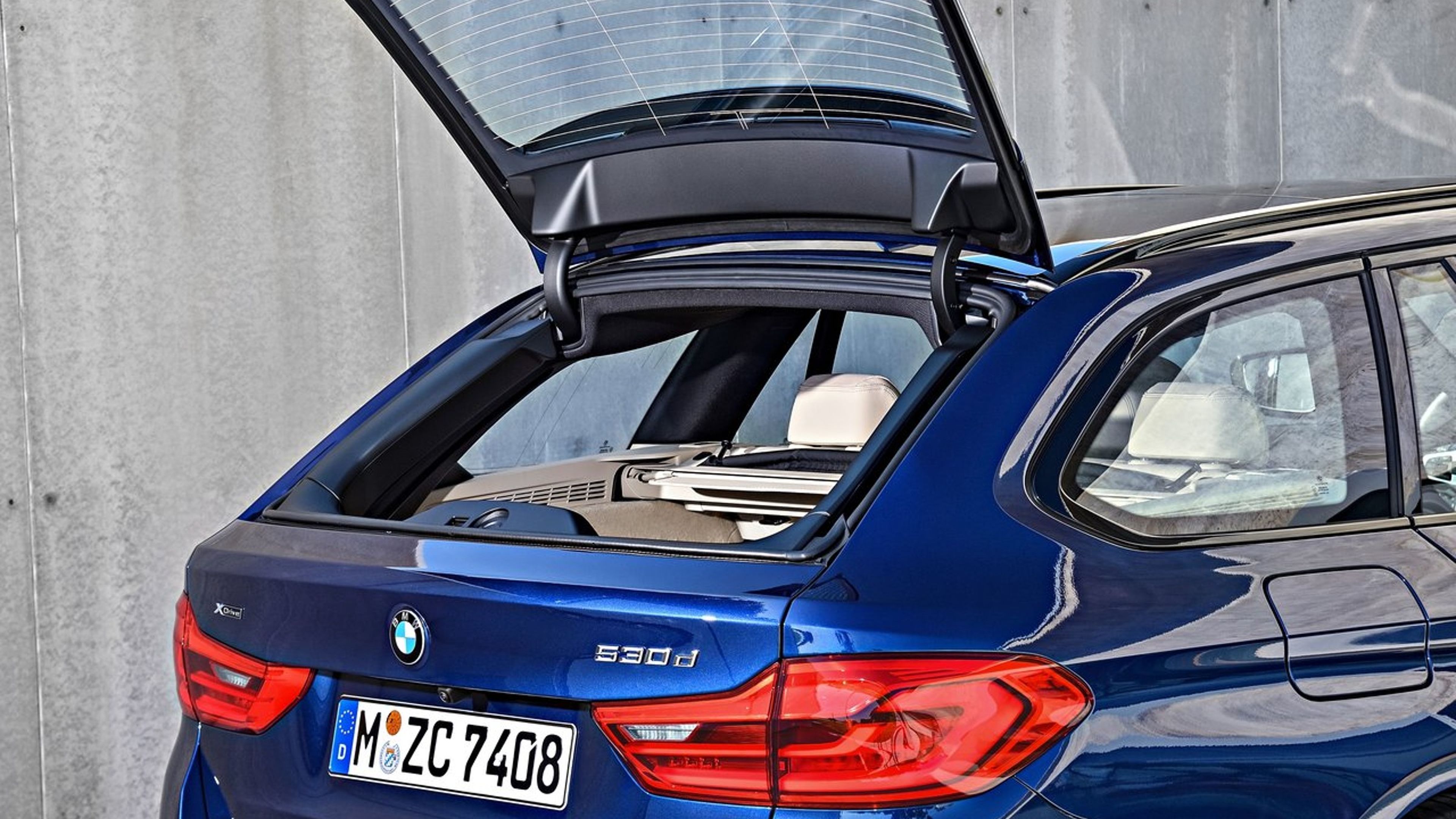 BMW elimita este práctio elemento del Serie 5 Touring, la luneta trasera independiente