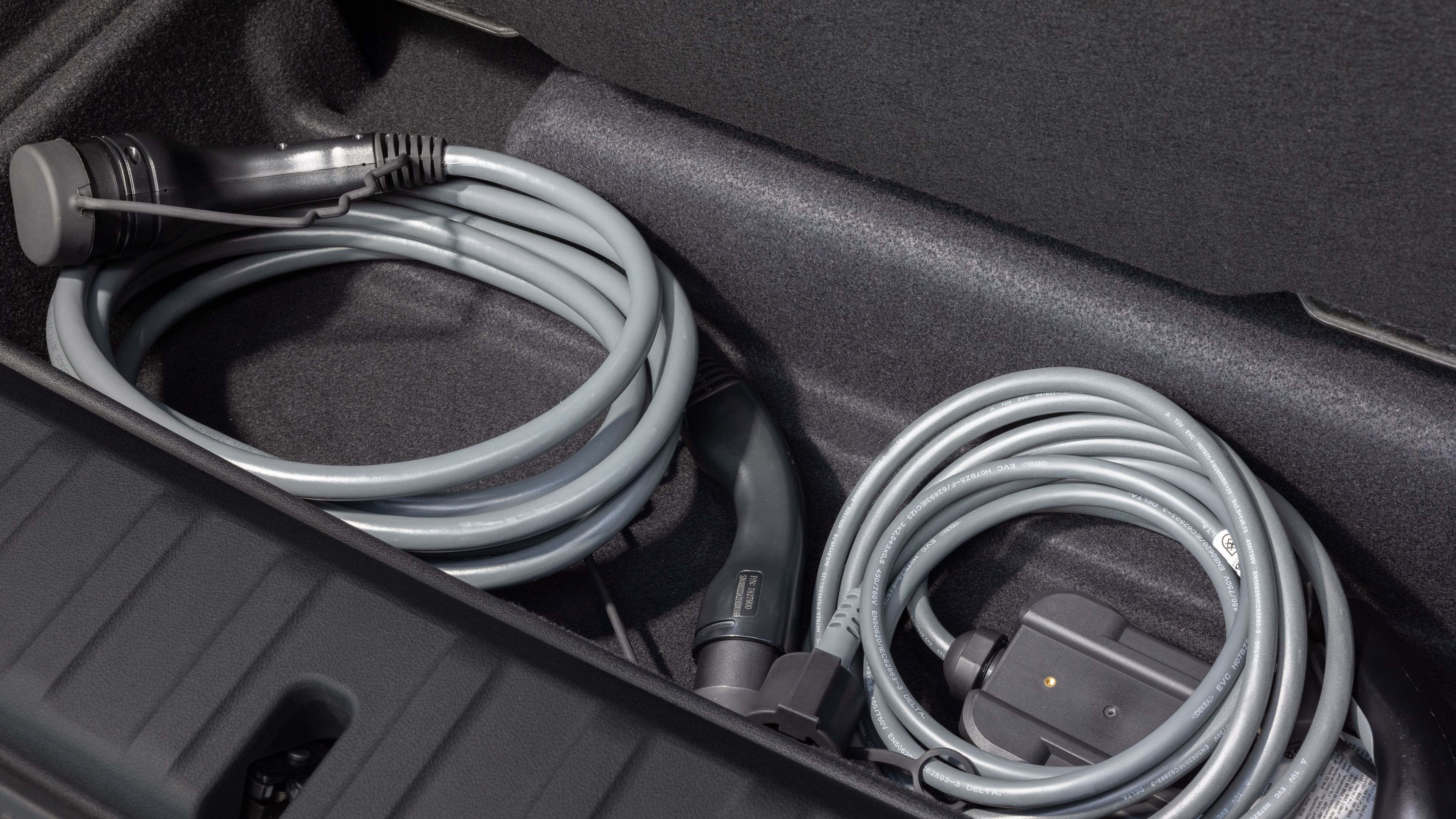 Cables de carga del BMW iX2 xDrive30