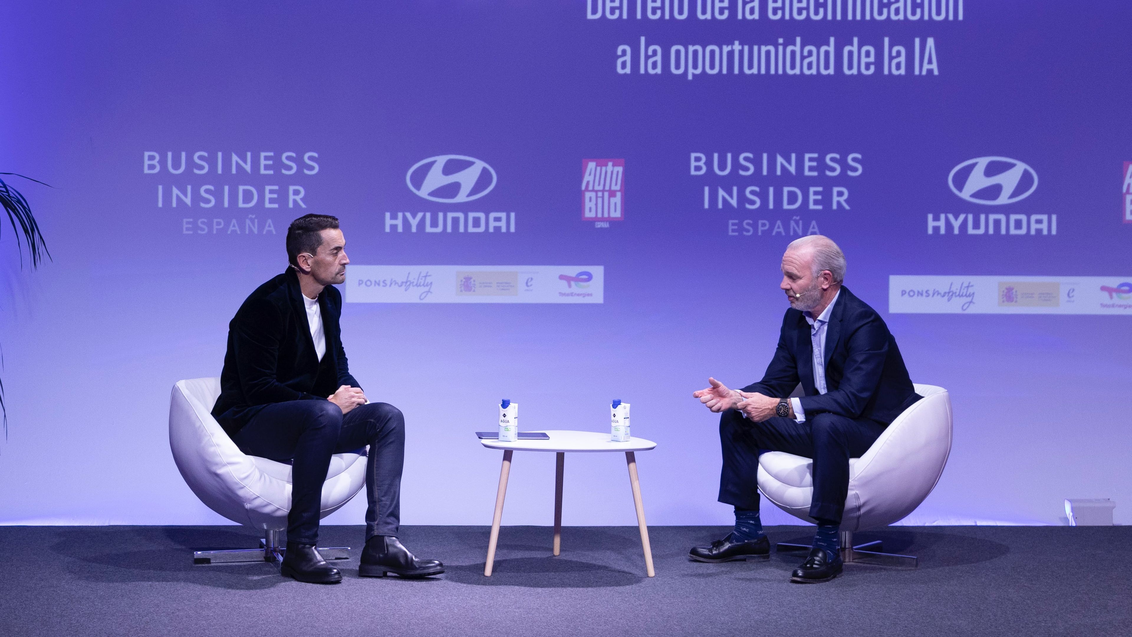 Manuel del Campo, CEO de Axel Springer España, entrevista a Polo Satrústegui, presidente de Hyundai Motor España.