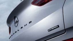 Prueba del Opel Grandland Hybrid 48V