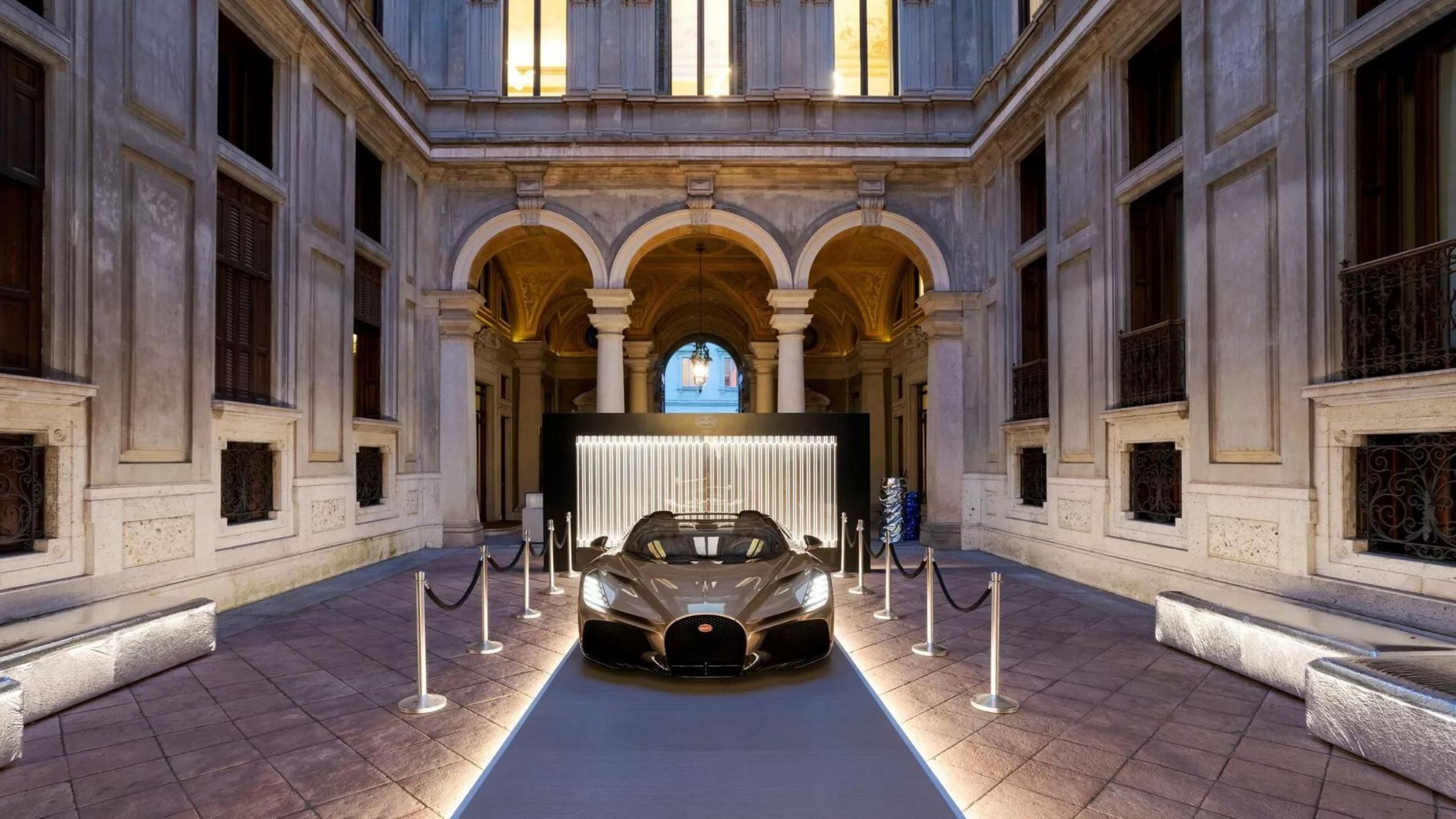 Bugatti ha dado el salto al diseño con una colección inspirada en sus coches más icónicos