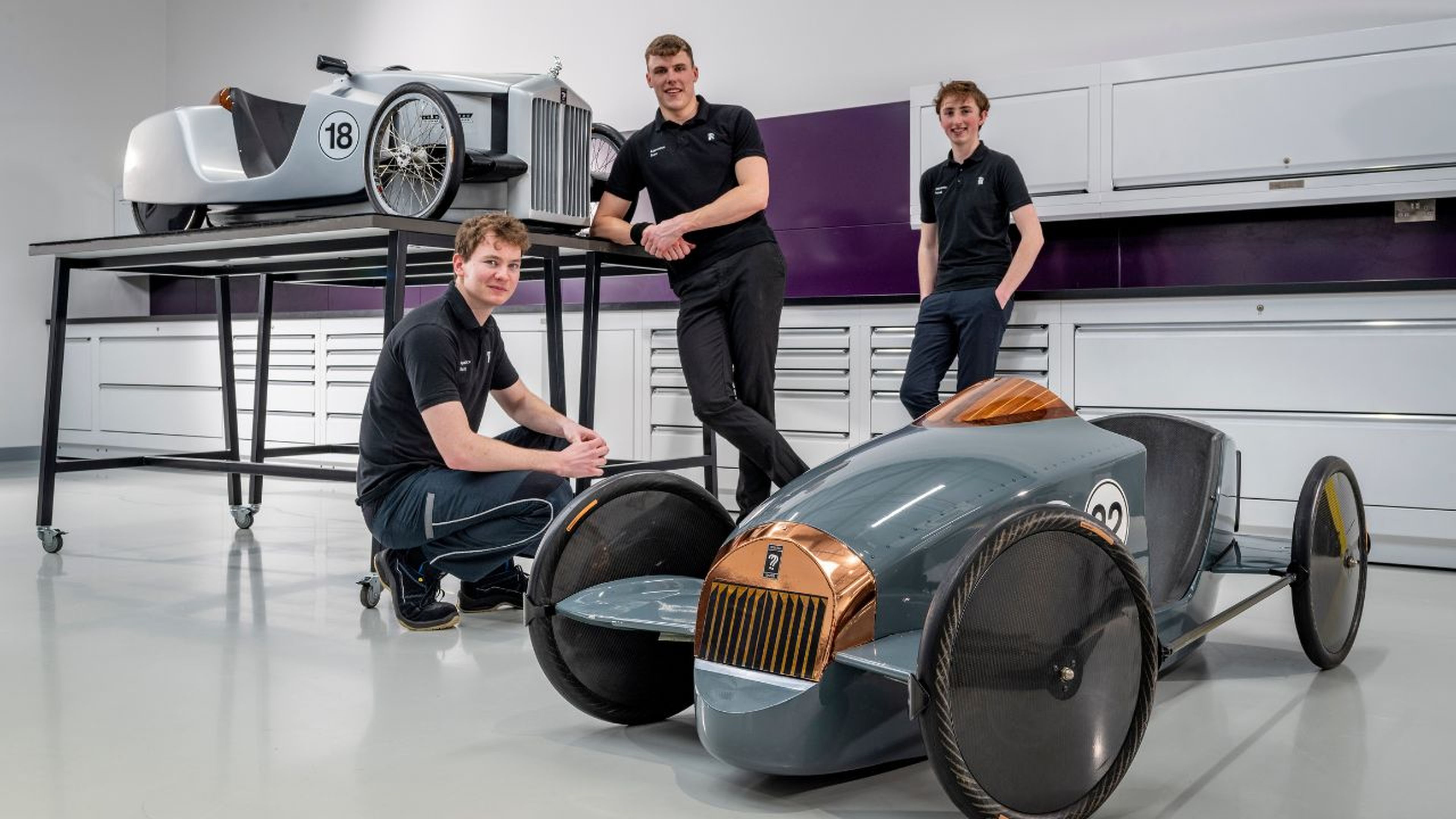 Restauración Gravity Racers, los coches de Rolls Royce