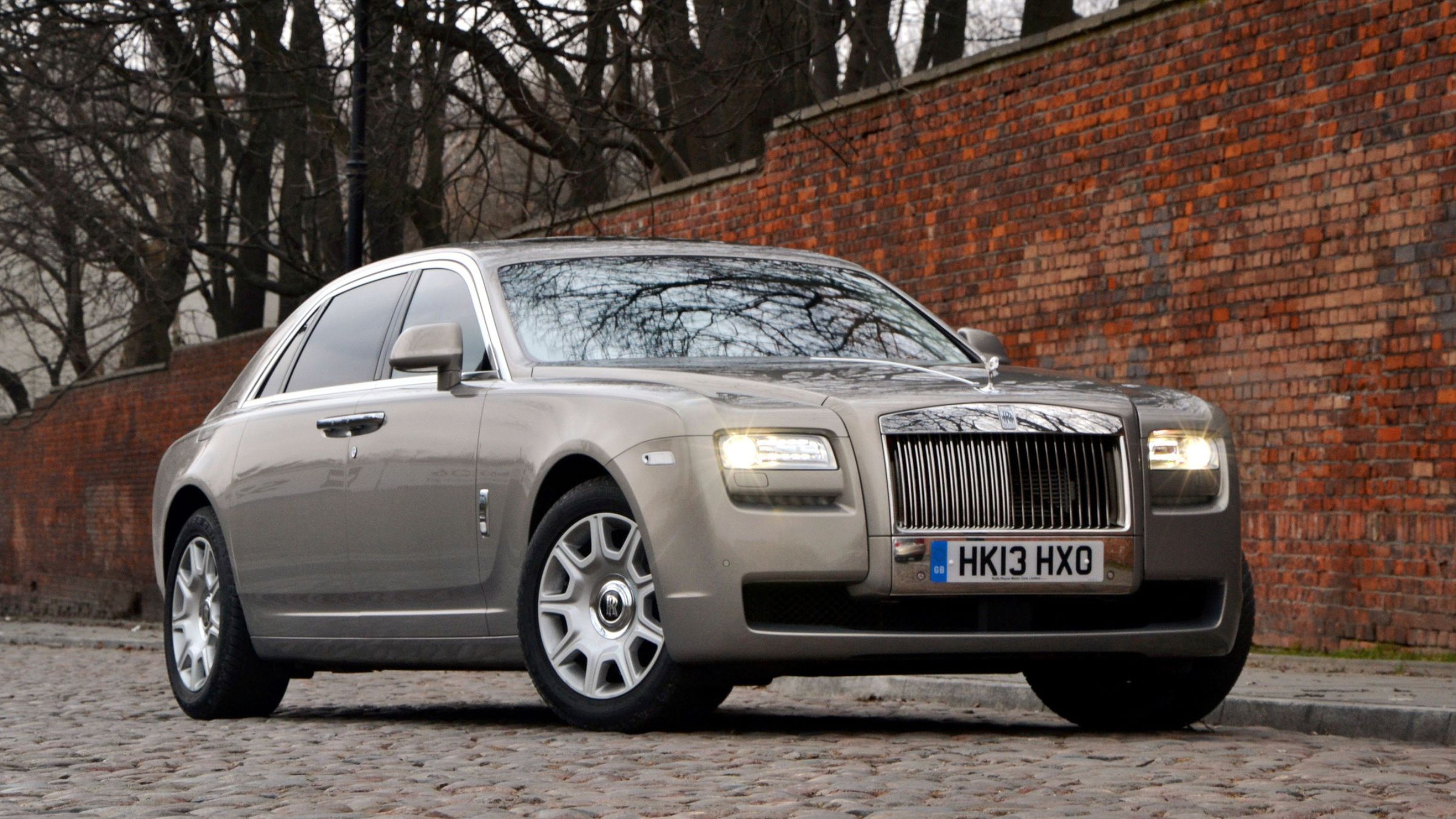 Alucinarás cuando veas la factura que ha pagado el propietario de este Rolls-Royce por su paso por el taller