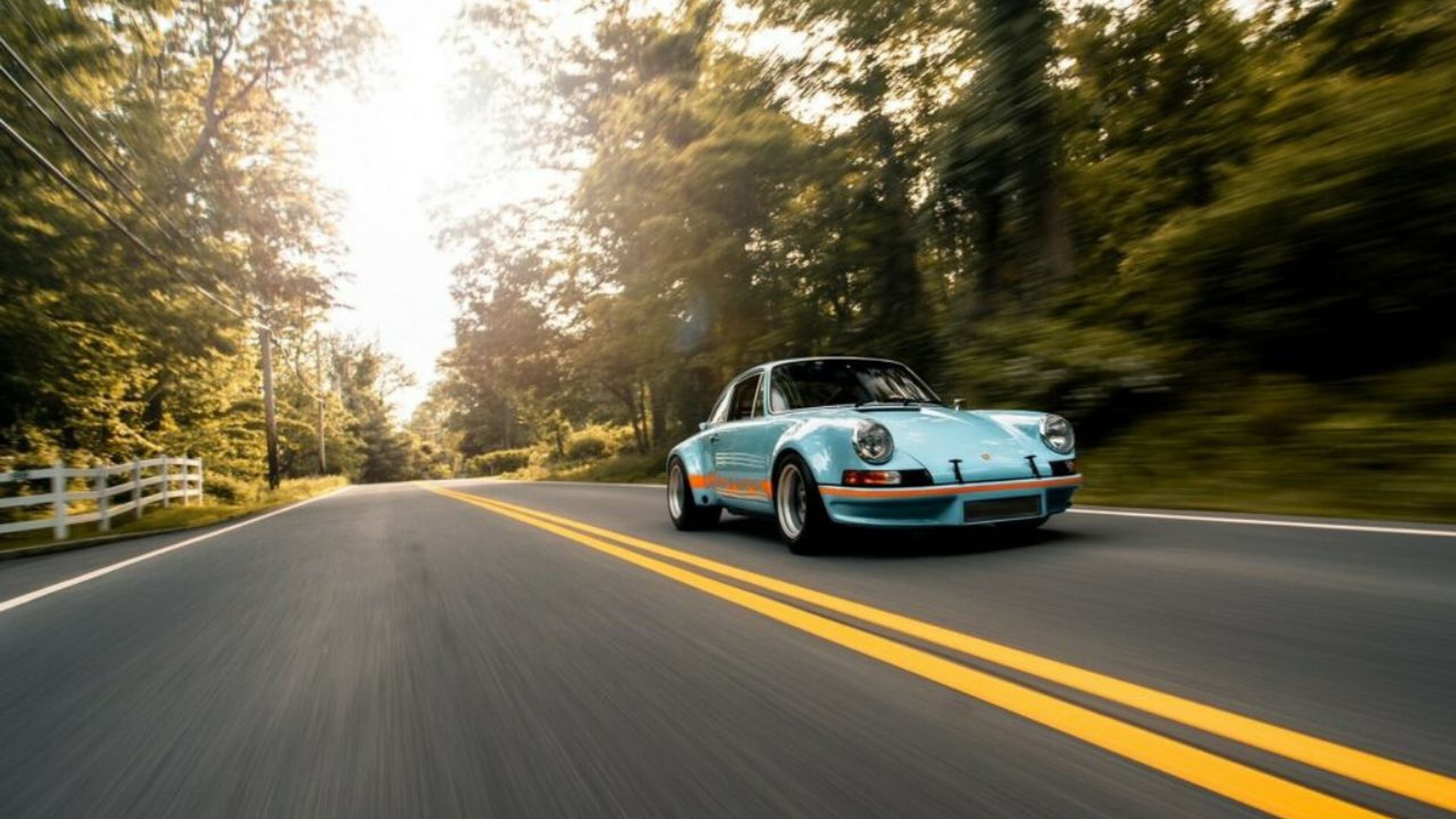 Así es el nuevo restomod del Porsche 911 Gulf Oil que podrás conseguir por 345.000 euros