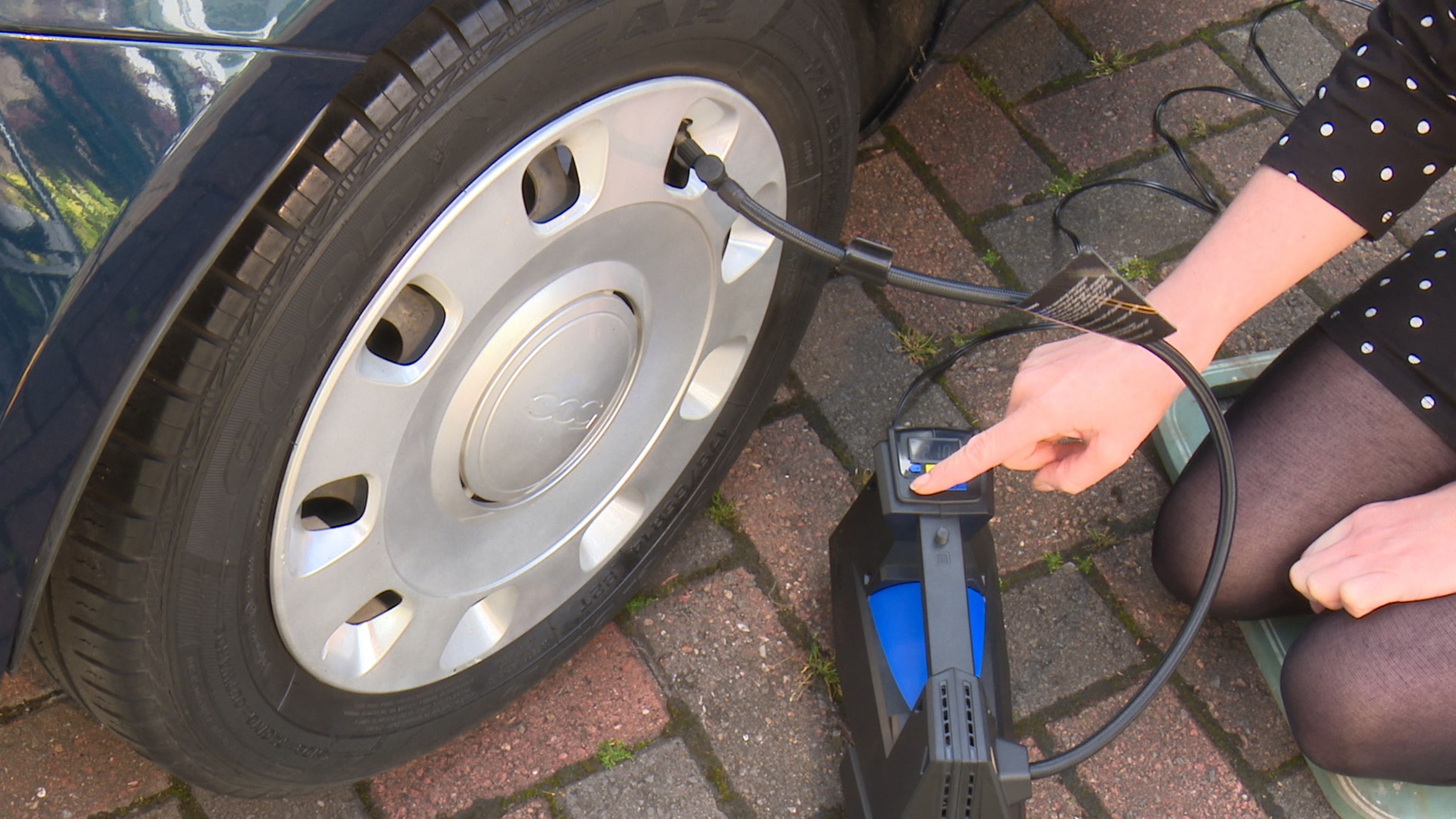 Verano 2024 cinco partes de tu coche comprobar para evitar problemas