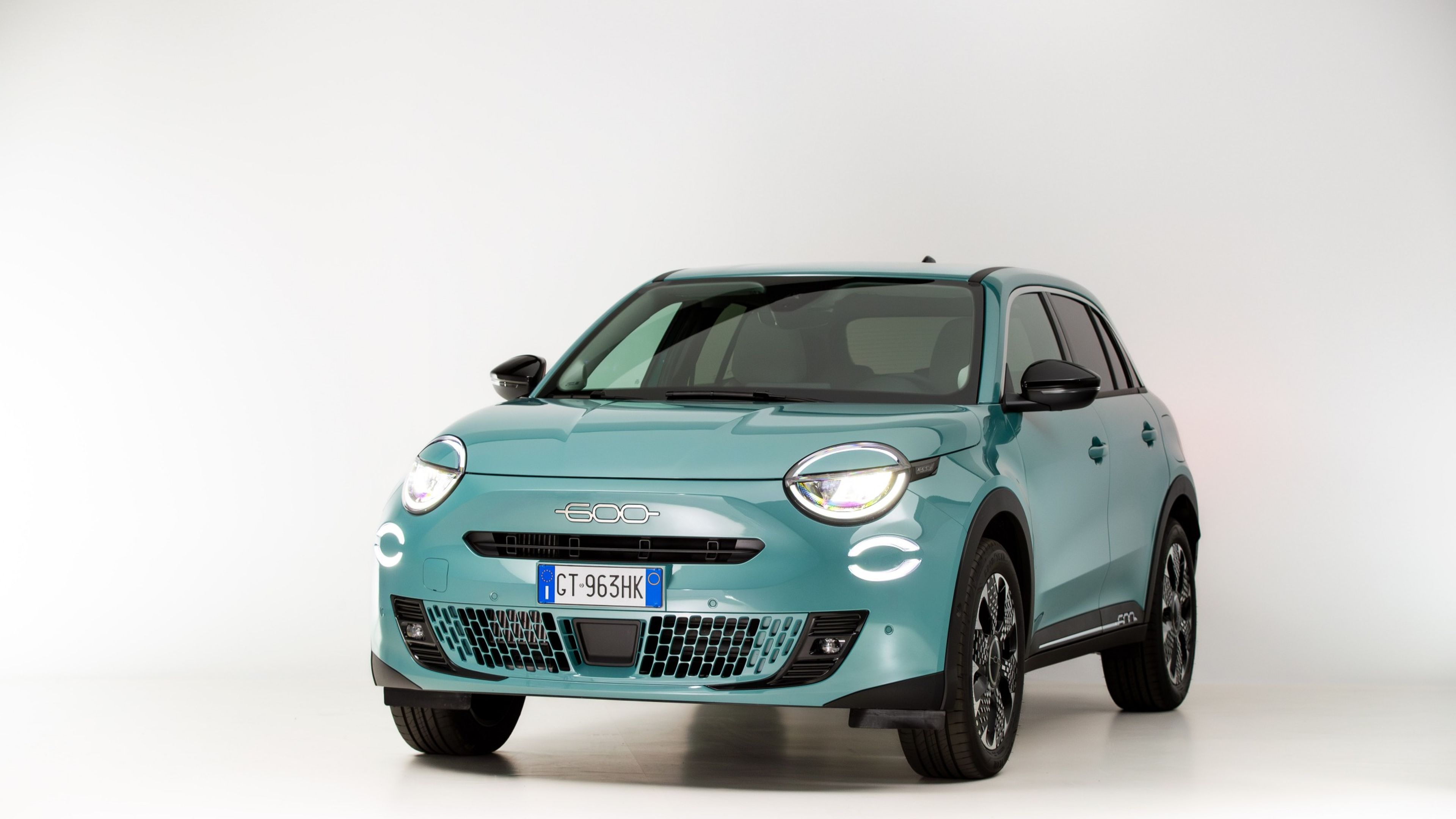 FIAT 600 Hybrid