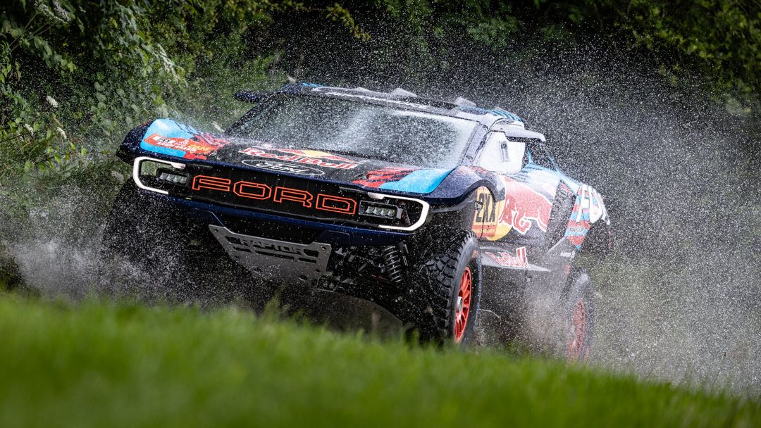 Ford Carlos Sainz Dakar 2025 