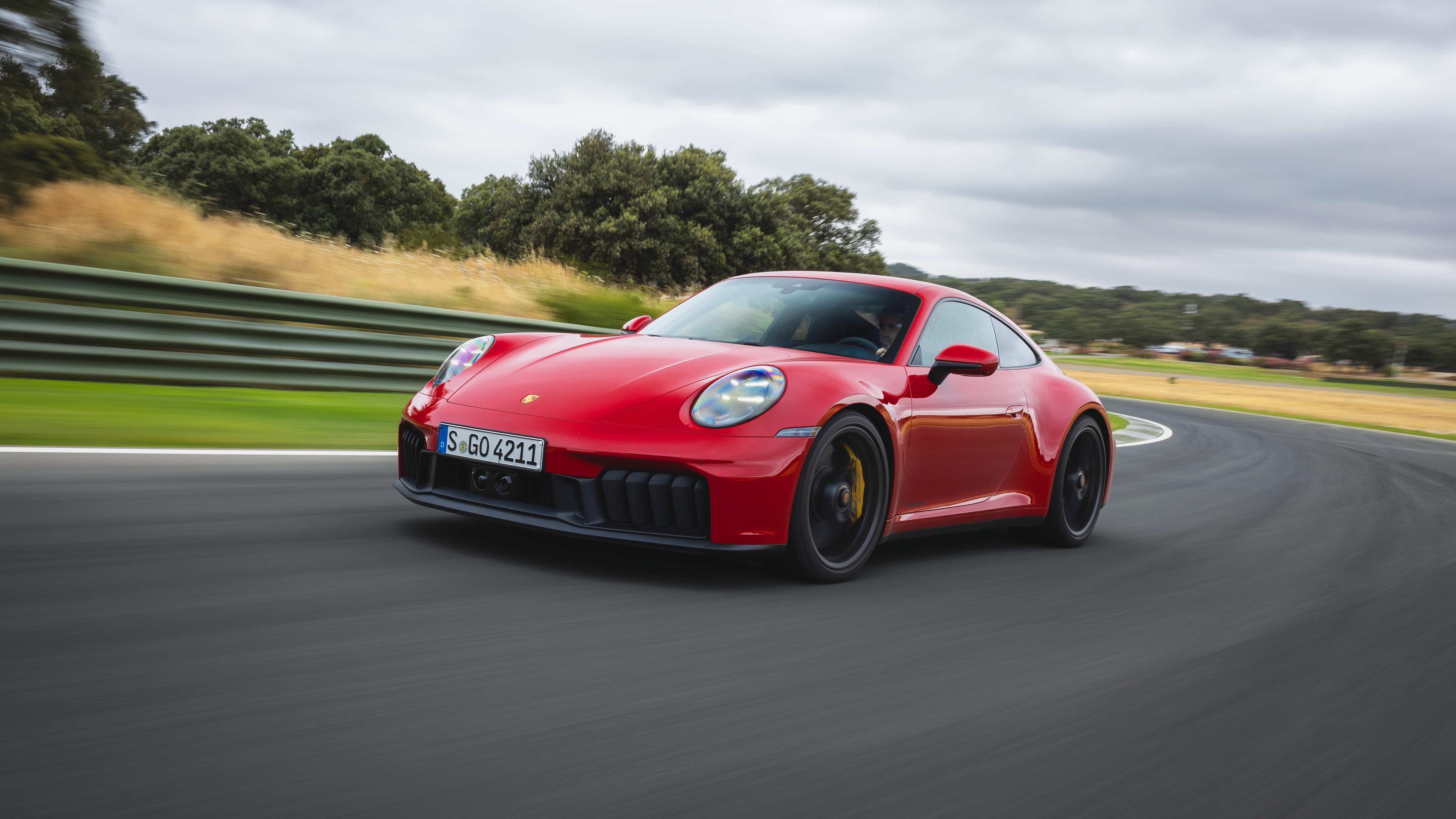 Prueba Porsche 911 Carrera GTS T-Hybrid