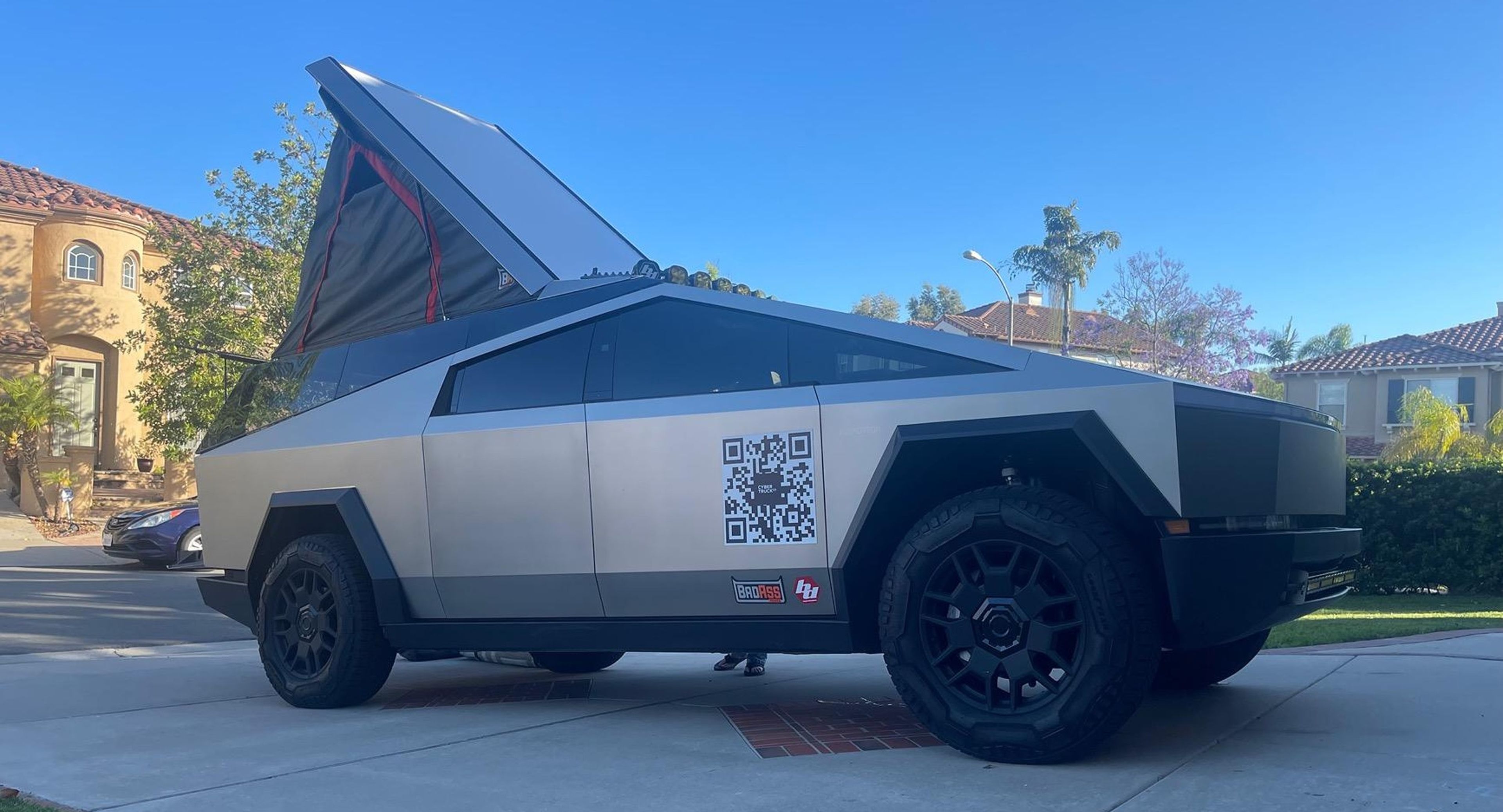 Tesla Cybertruck Camper